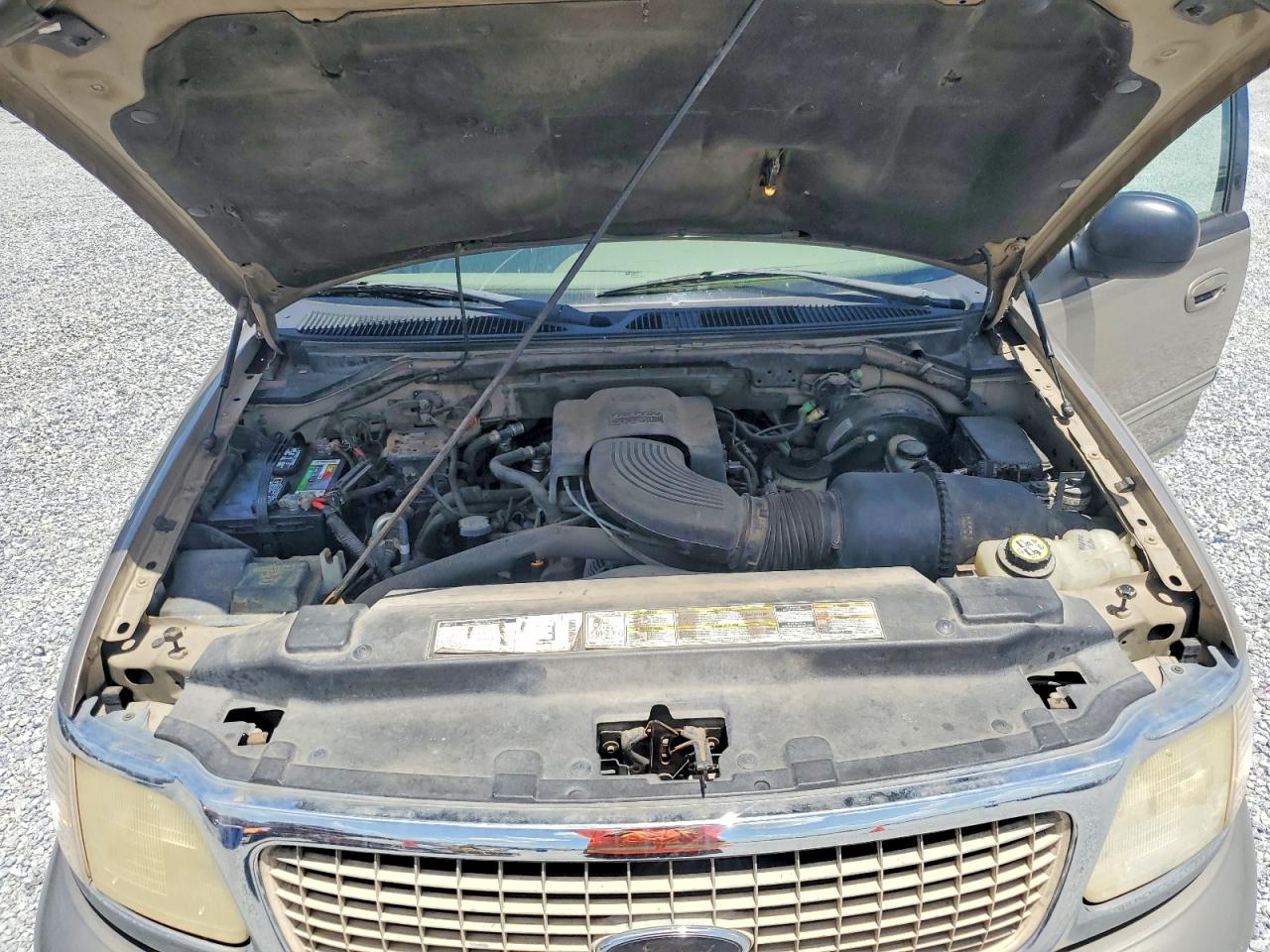 2001 Ford Expedition Xlt Tan vin: 1FMRU15W81LB21823