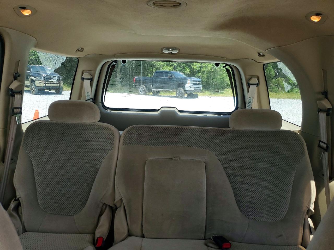 2001 Ford Expedition Xlt Tan vin: 1FMRU15W81LB21823