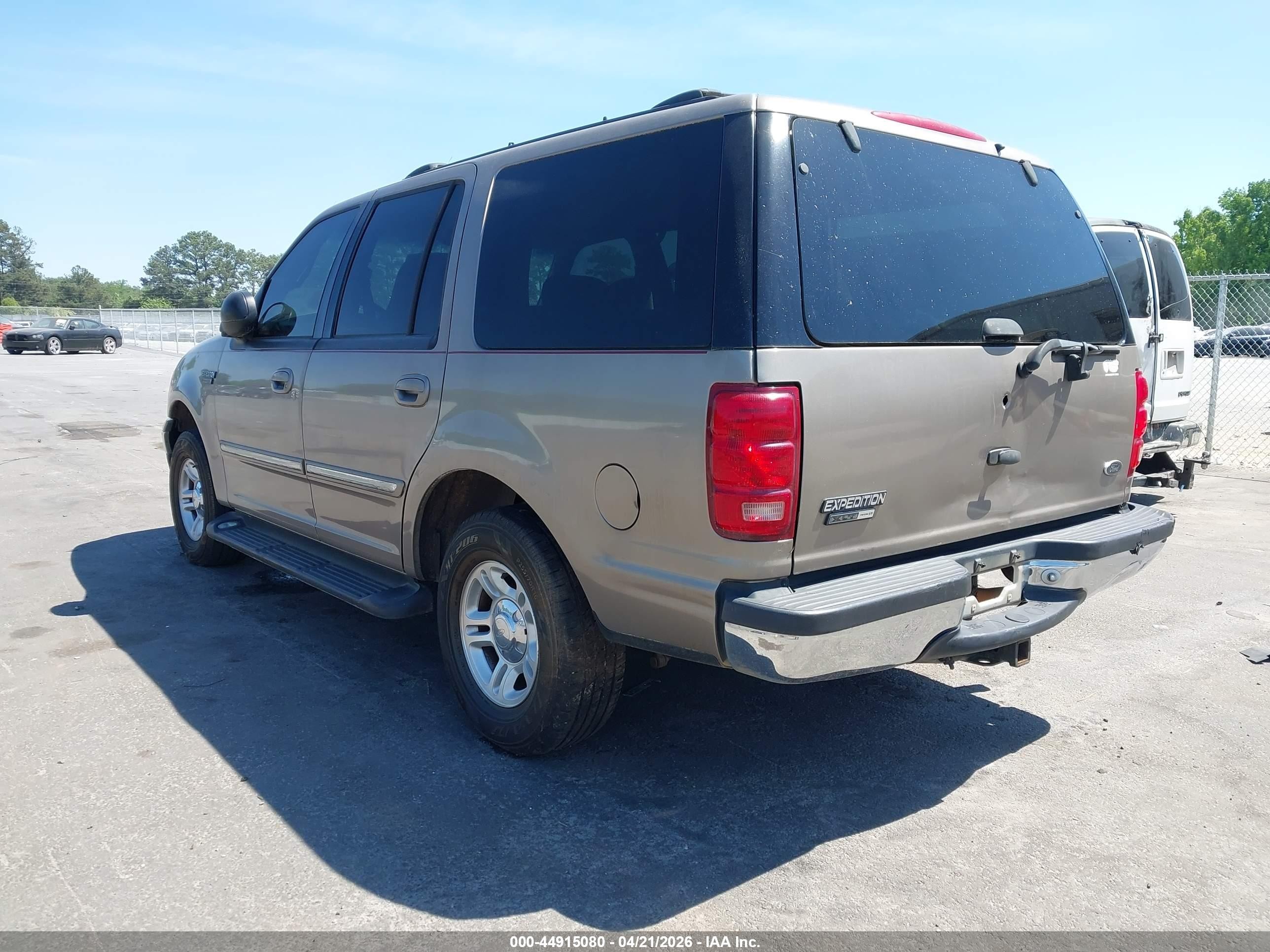 2001 Ford Expedition Xlt Tan vin: 1FMRU15W91LB74935