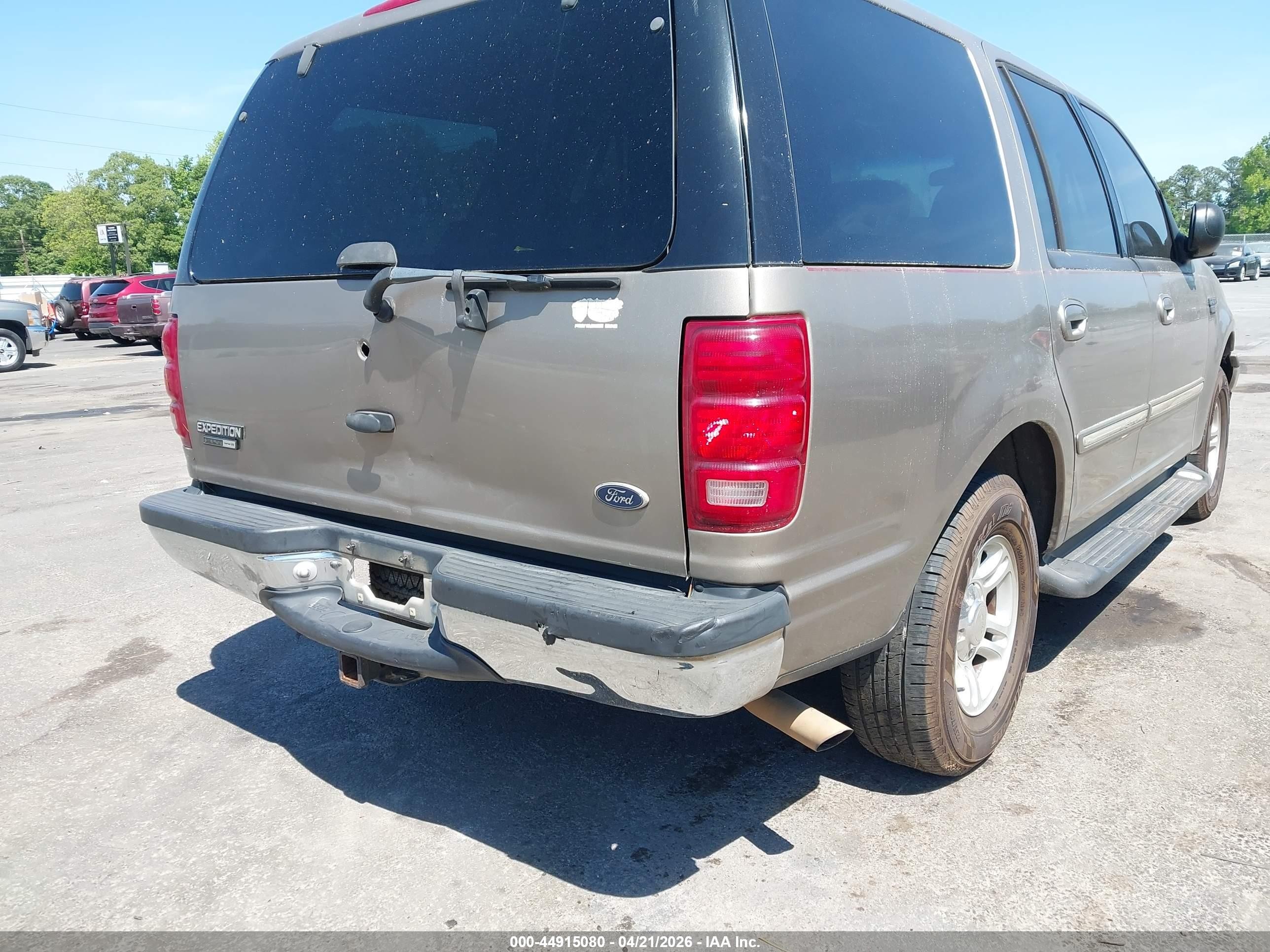 2001 Ford Expedition Xlt Tan vin: 1FMRU15W91LB74935