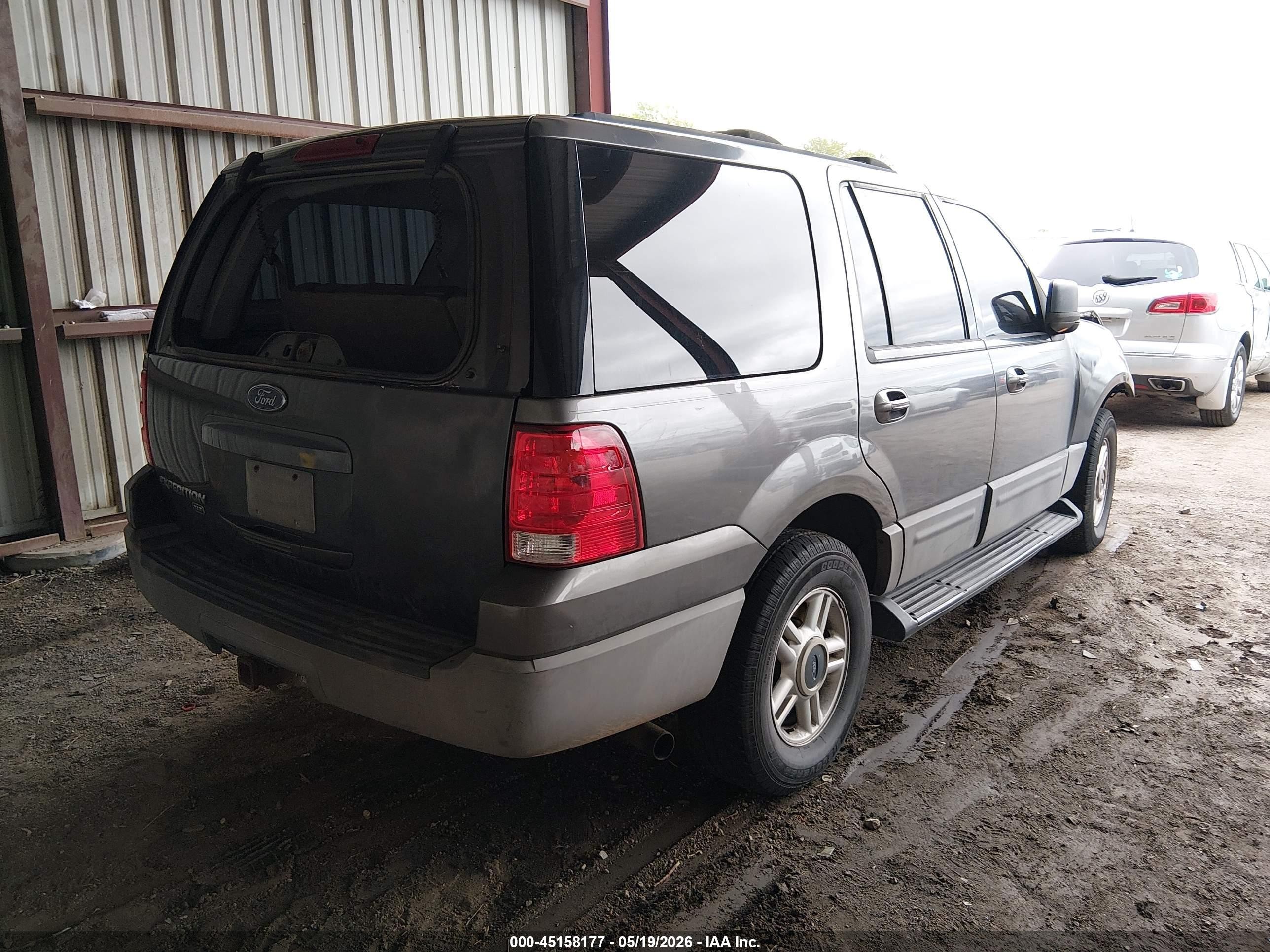 2003 Ford Expedition Xlt Gray vin: 1FMRU15W93LA36251