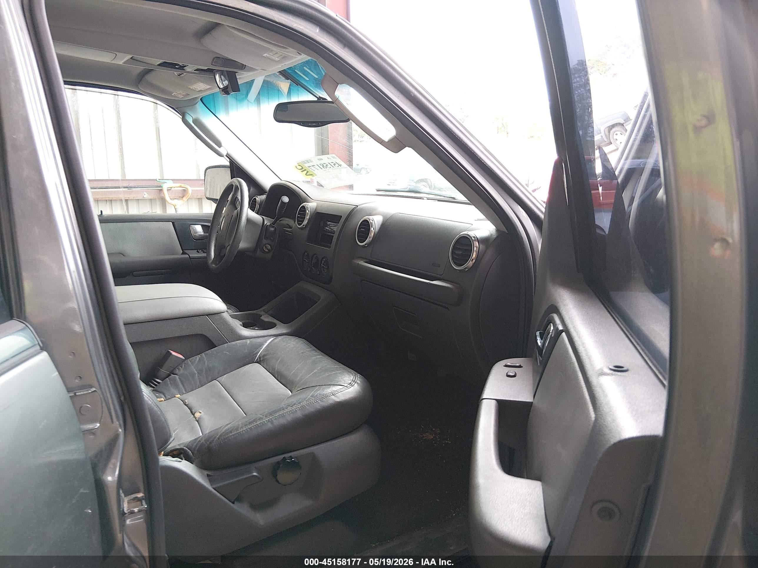 2003 Ford Expedition Xlt Gray vin: 1FMRU15W93LA36251