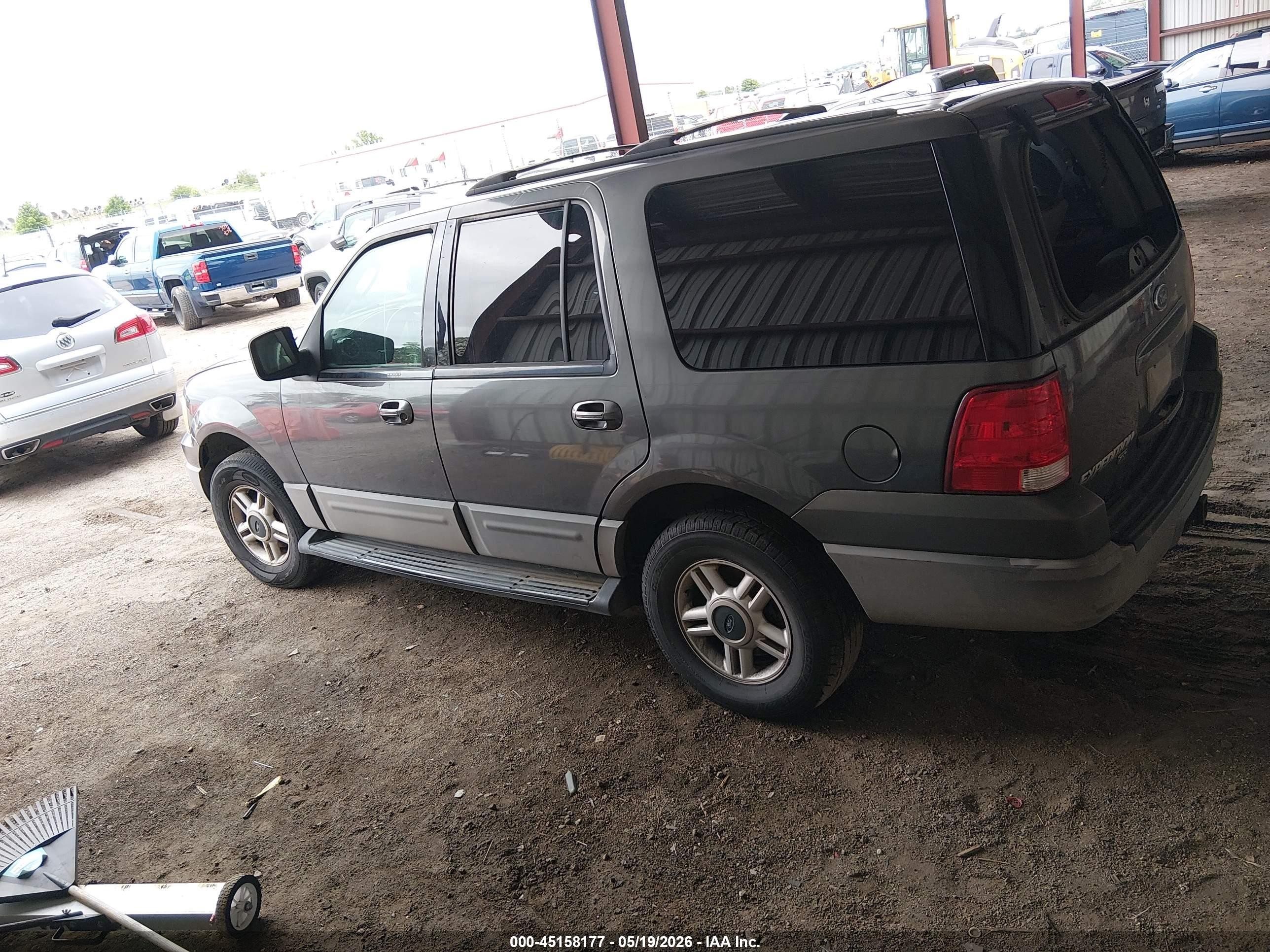 2003 Ford Expedition Xlt Gray vin: 1FMRU15W93LA36251