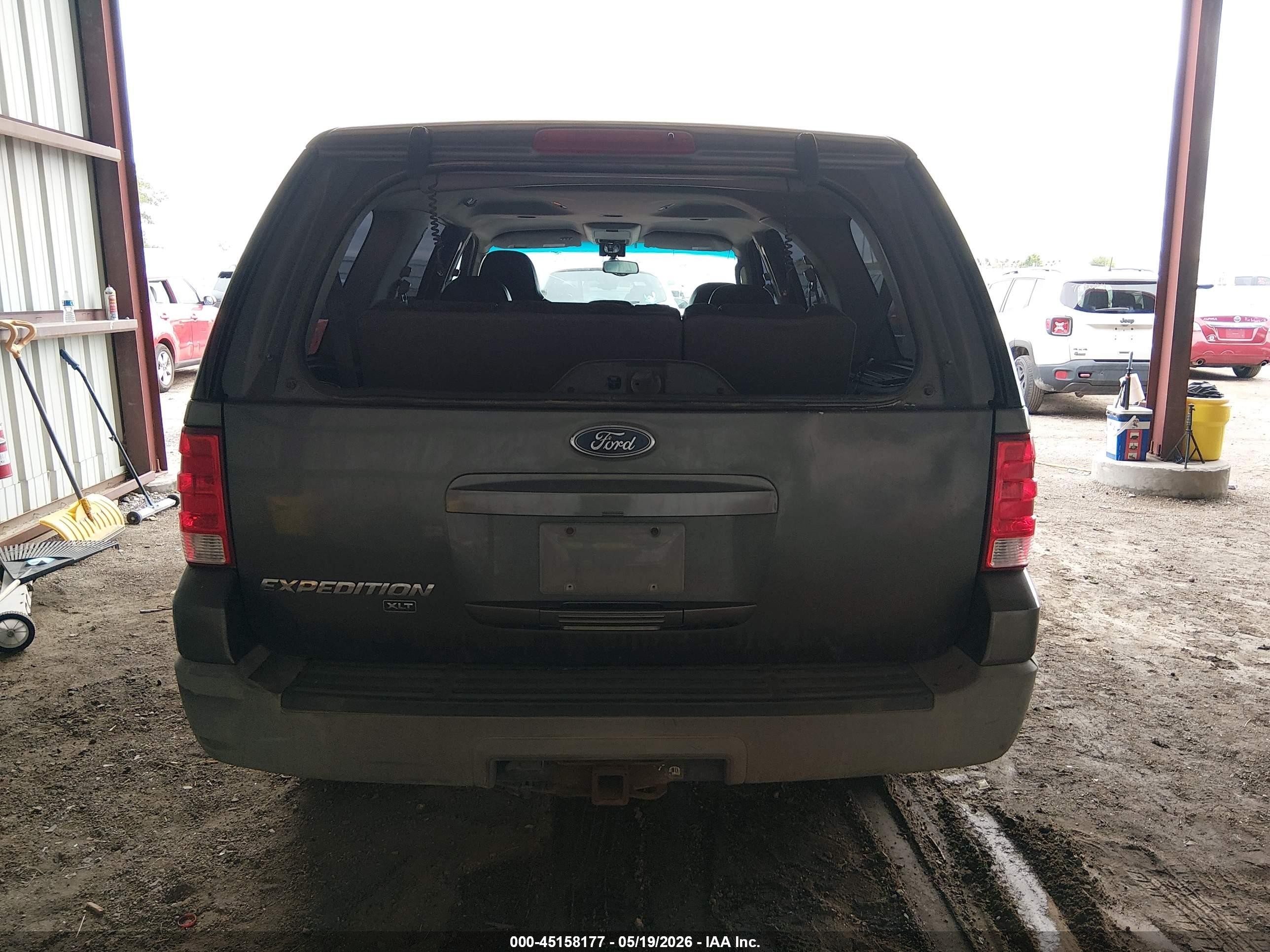 2003 Ford Expedition Xlt Gray vin: 1FMRU15W93LA36251