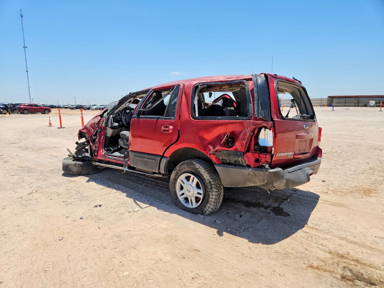 2004 Ford Expedition Xlt Red vin: 1FMRU15WX4LB61826
