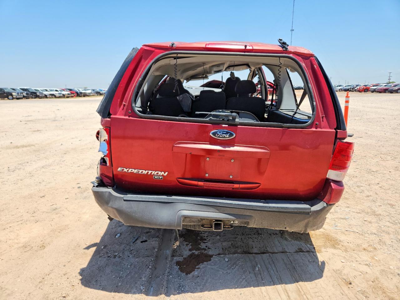 2004 Ford Expedition Xlt Red vin: 1FMRU15WX4LB61826
