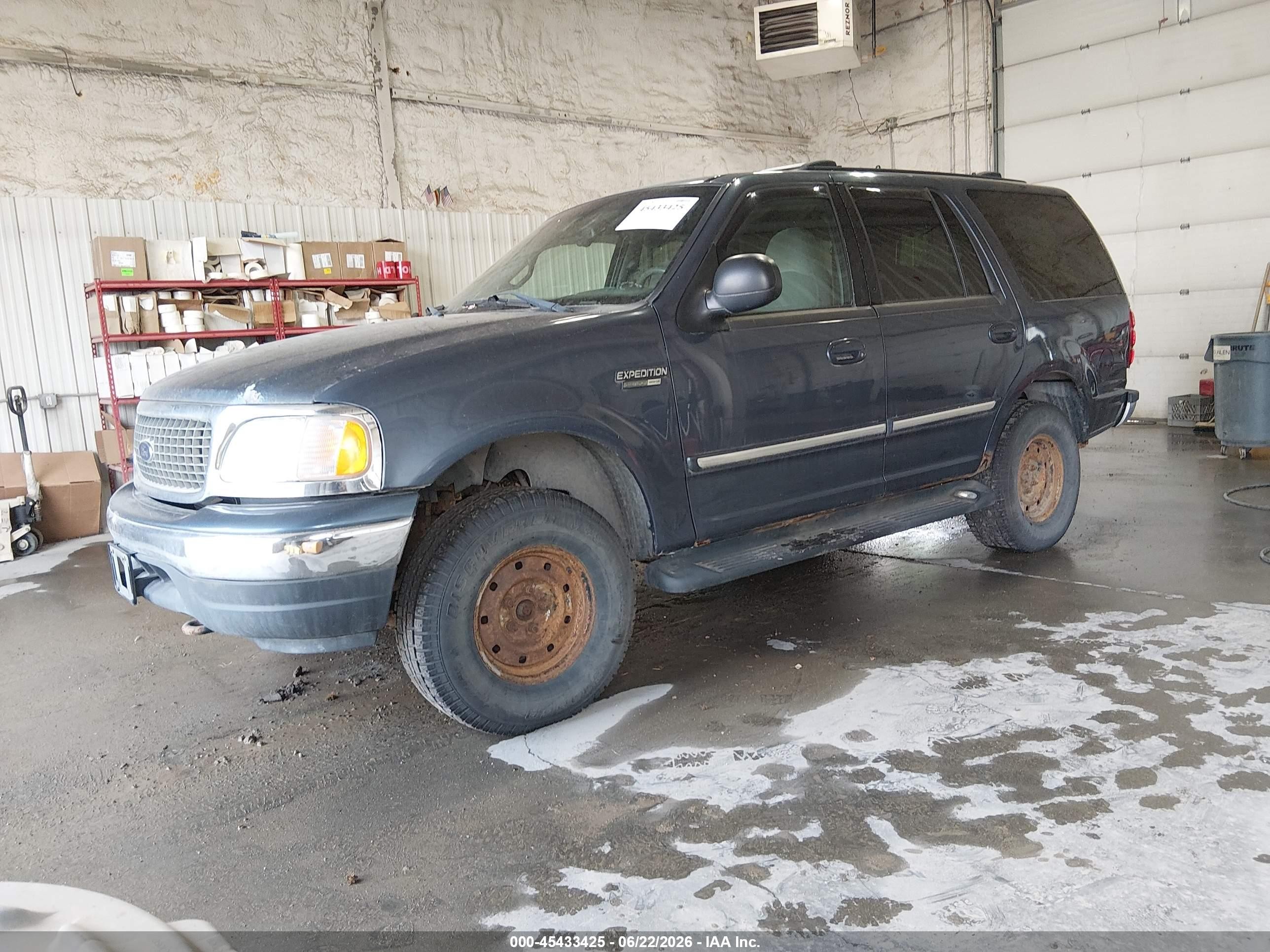 2001 Ford Expedition Xlt Blue vin: 1FMRU16WX1LB13222
