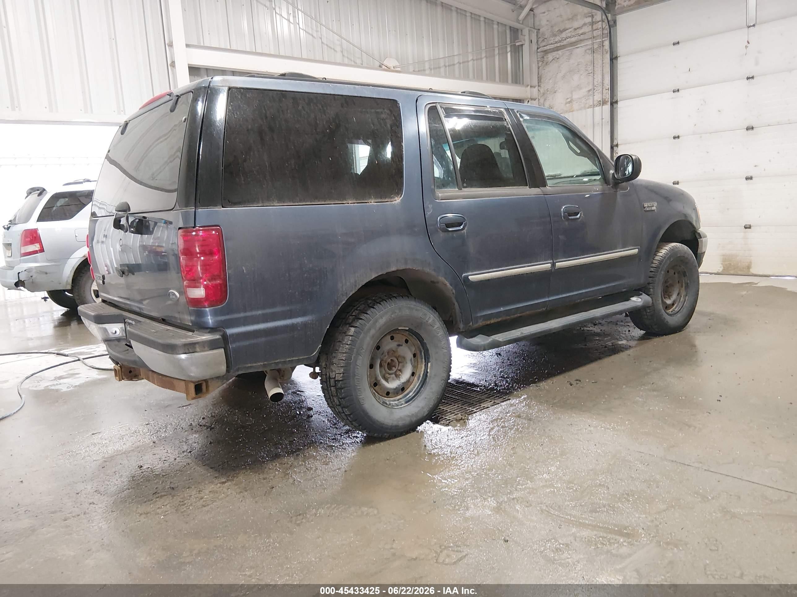 2001 Ford Expedition Xlt Blue vin: 1FMRU16WX1LB13222
