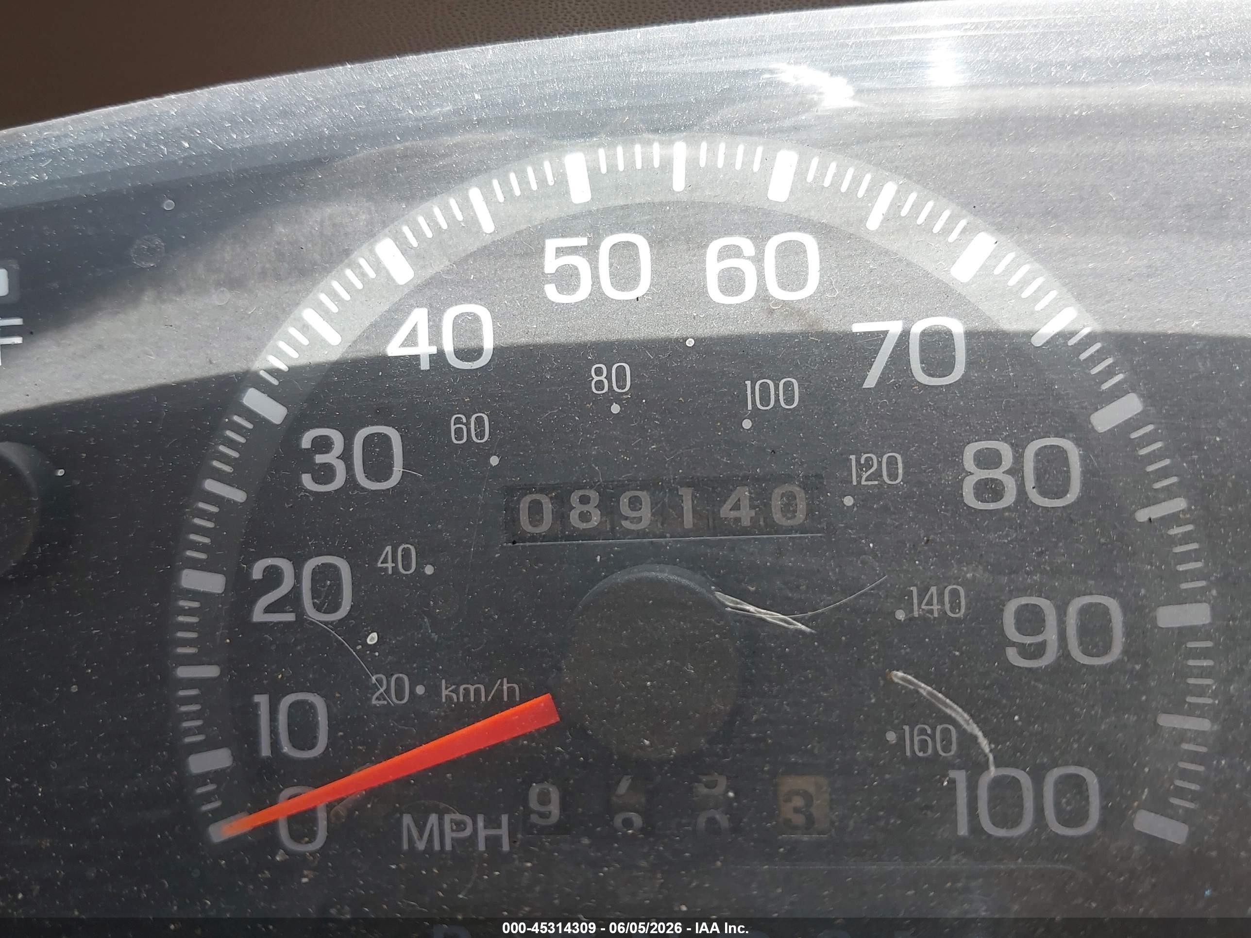 1998 Ford Expedition Eddie Bauer/xlt White vin: 1FMRU1760WLB87805