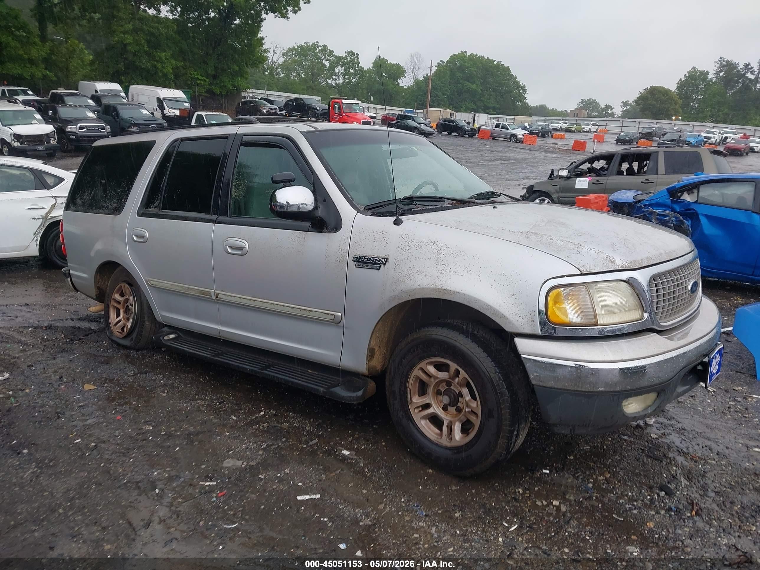 1999 Ford Expedition Eddie Bauer/xlt Silver vin: 1FMRU1762XLA69854