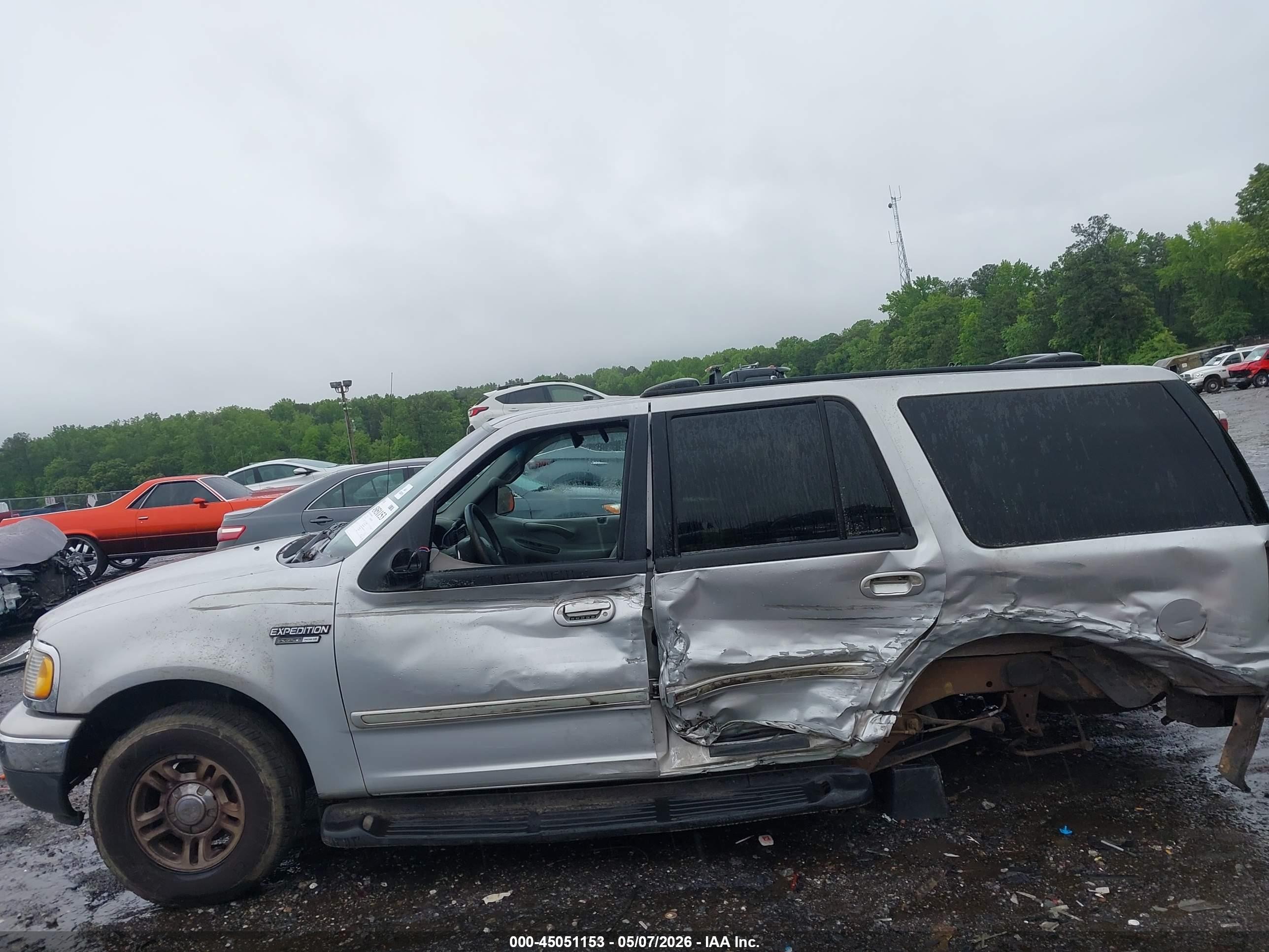 1999 Ford Expedition Eddie Bauer/xlt Silver vin: 1FMRU1762XLA69854