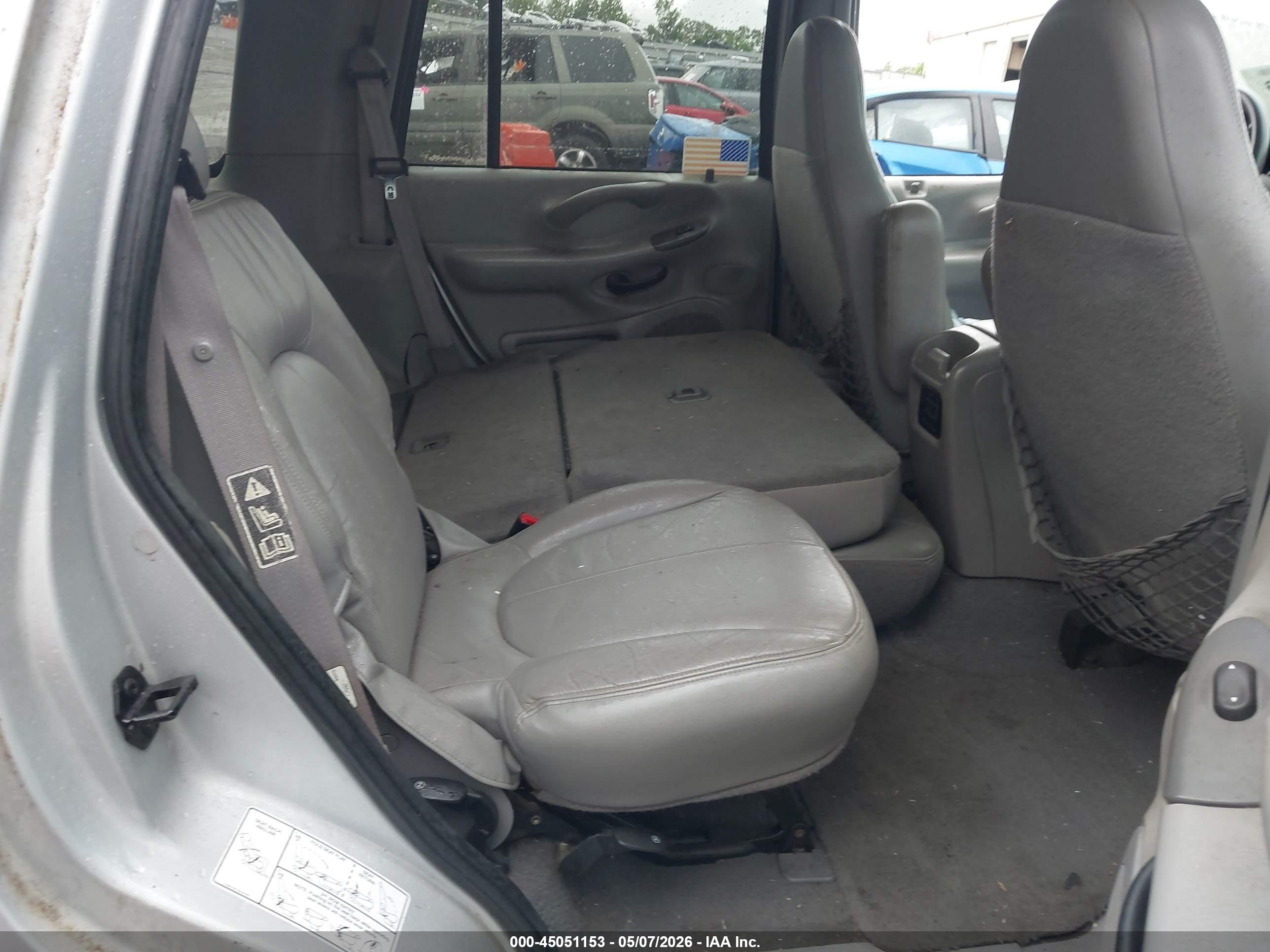 1999 Ford Expedition Eddie Bauer/xlt Silver vin: 1FMRU1762XLA69854