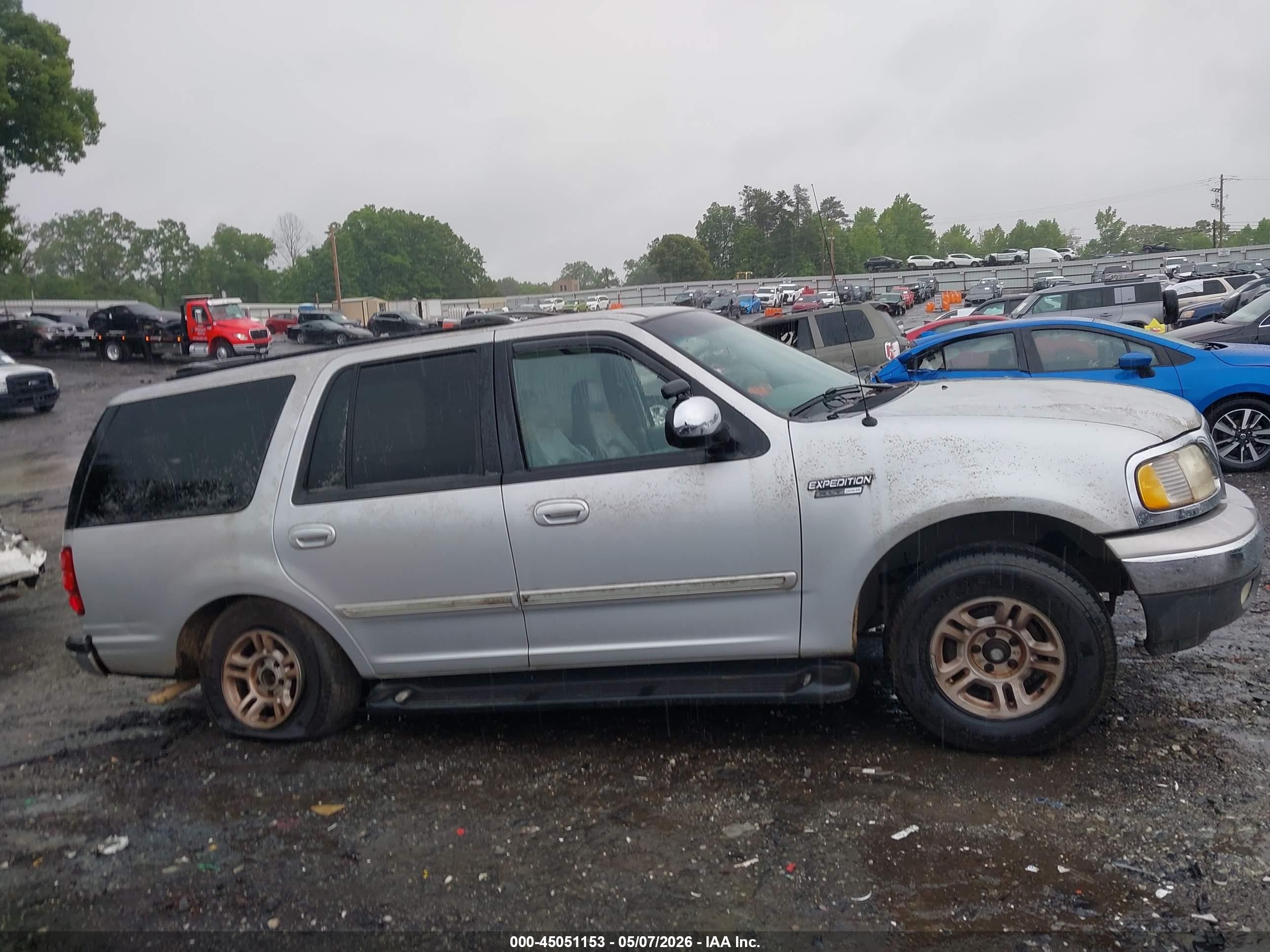 1999 Ford Expedition Eddie Bauer/xlt Silver vin: 1FMRU1762XLA69854