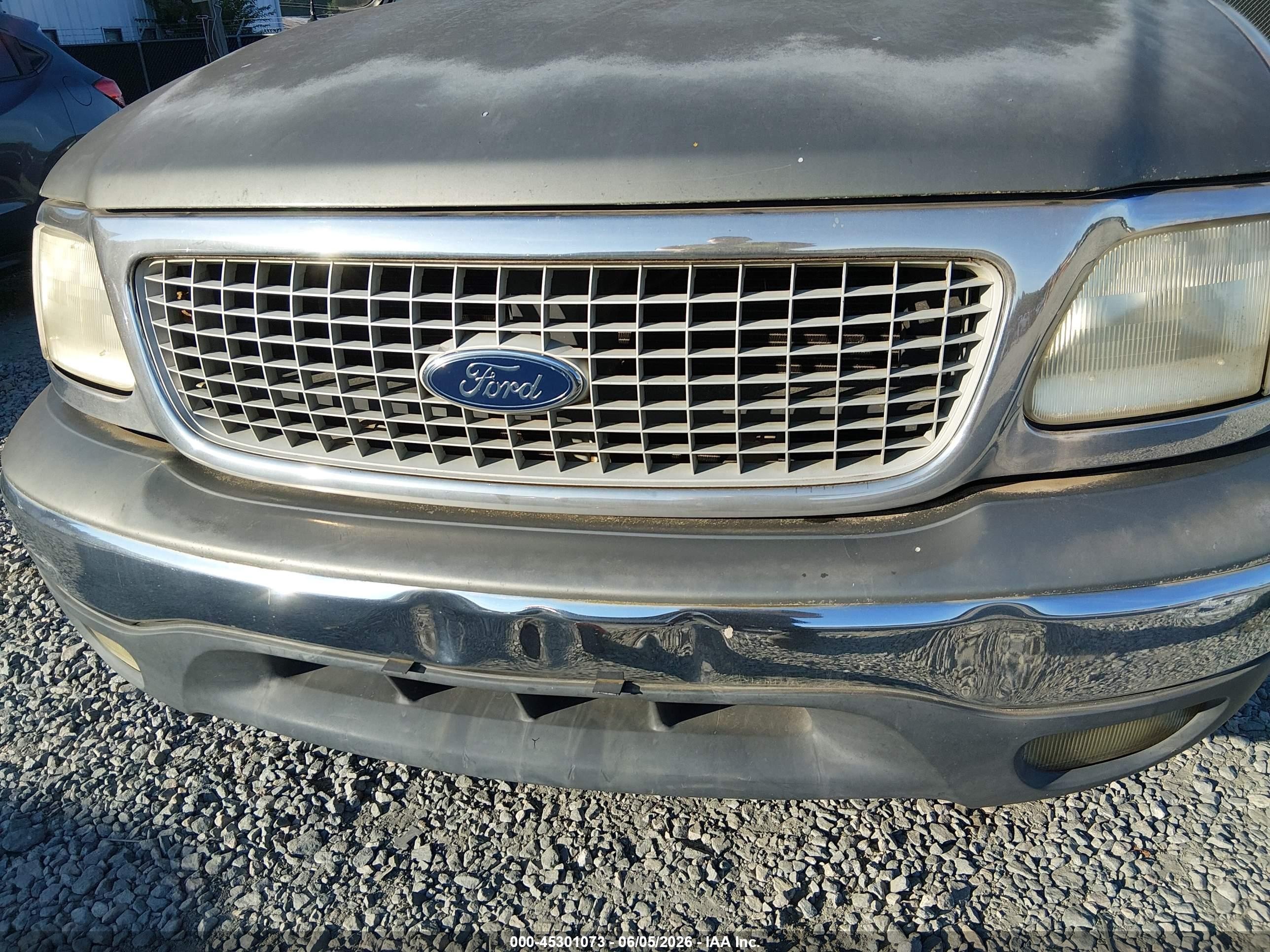 1999 Ford Expedition Eddie Bauer/xlt Gray vin: 1FMRU1763XLB07270