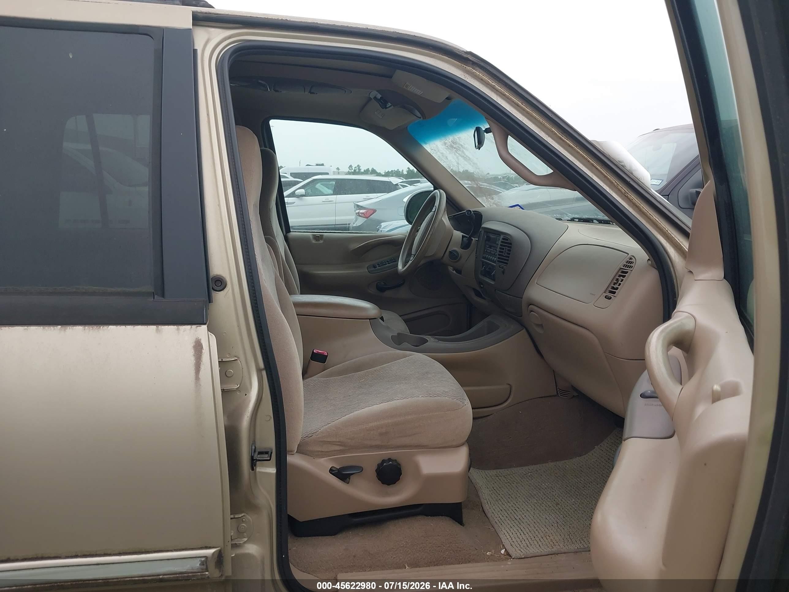 1999 Ford Expedition Eddie Bauer/xlt Silver vin: 1FMRU1765XLA52062