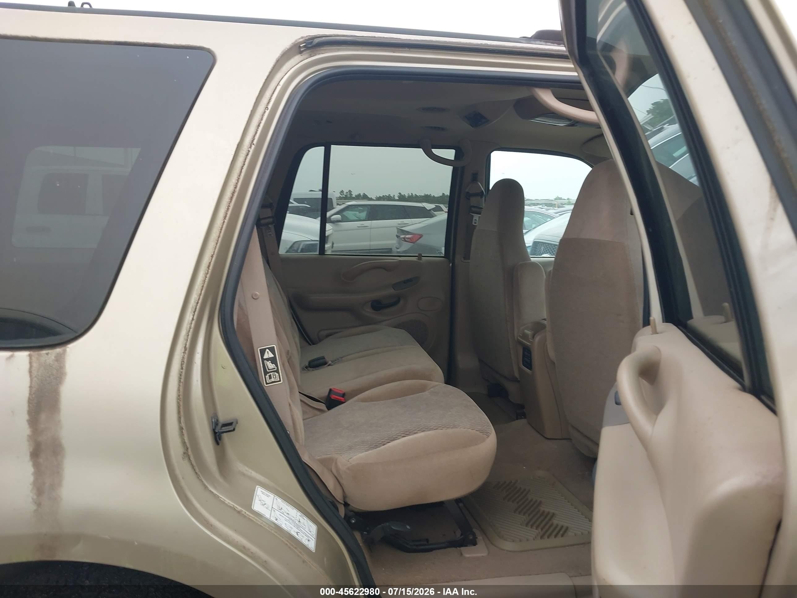 1999 Ford Expedition Eddie Bauer/xlt Silver vin: 1FMRU1765XLA52062