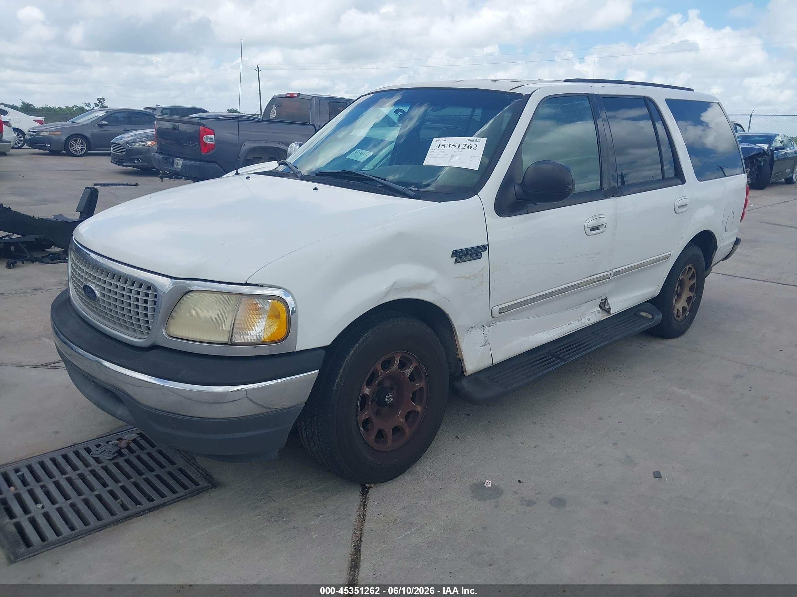 1999 Ford Expedition Eddie Bauer/xlt White vin: 1FMRU1767XLA69008