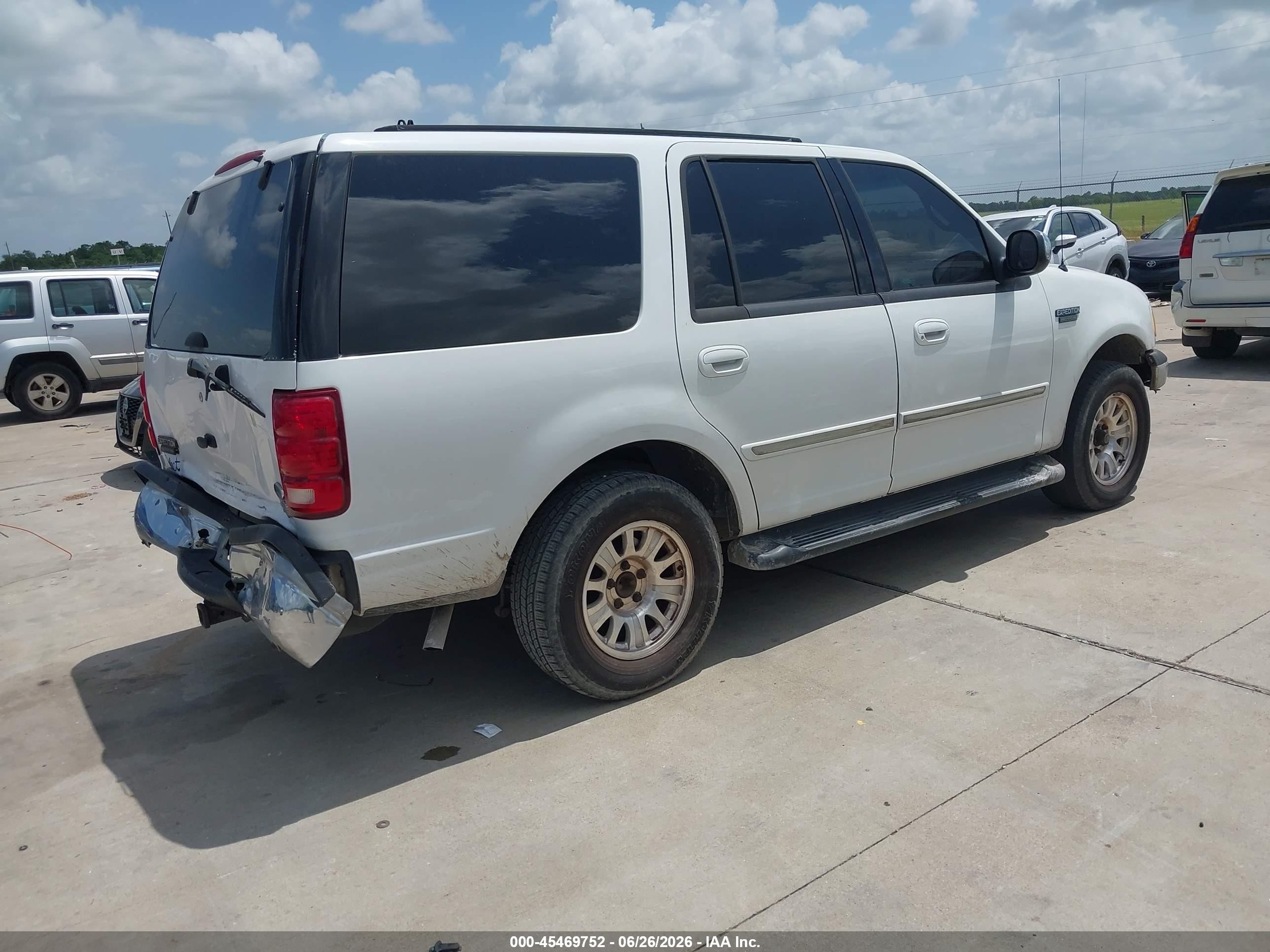 1998 Ford Expedition Eddie Bauer/xlt White vin: 1FMRU1769WLA49406