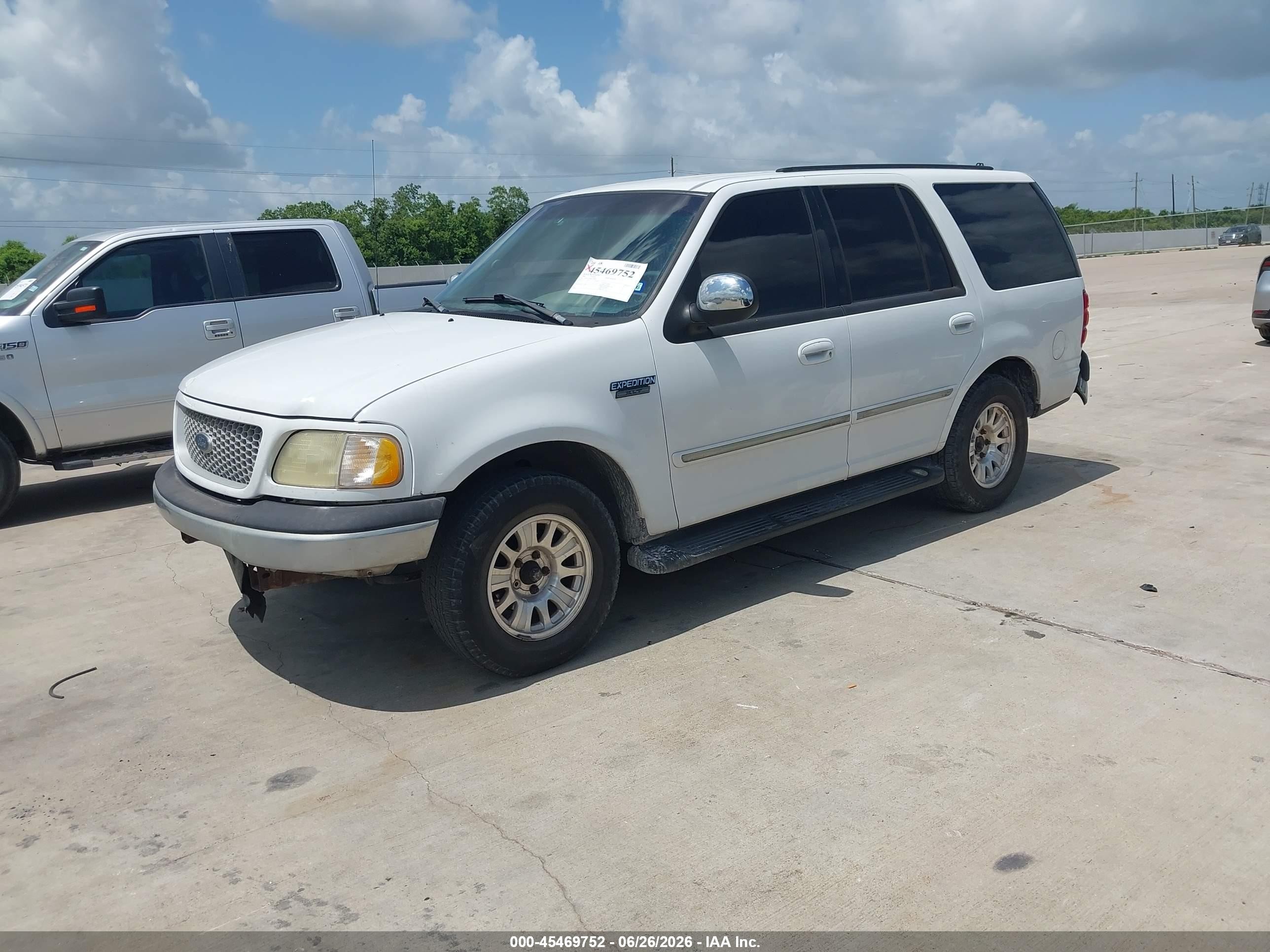 1998 Ford Expedition Eddie Bauer/xlt White vin: 1FMRU1769WLA49406
