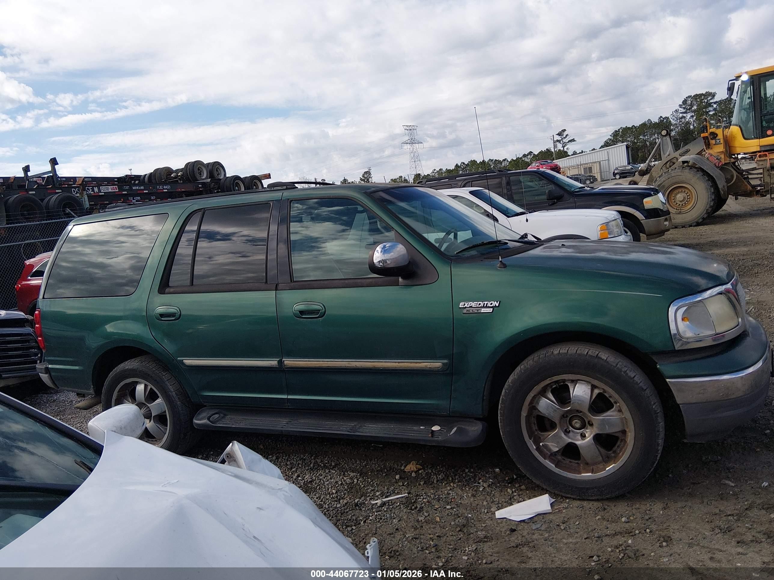 1999 Ford Expedition Eddie Bauer/xlt Green vin: 1FMRU1769XLA04290