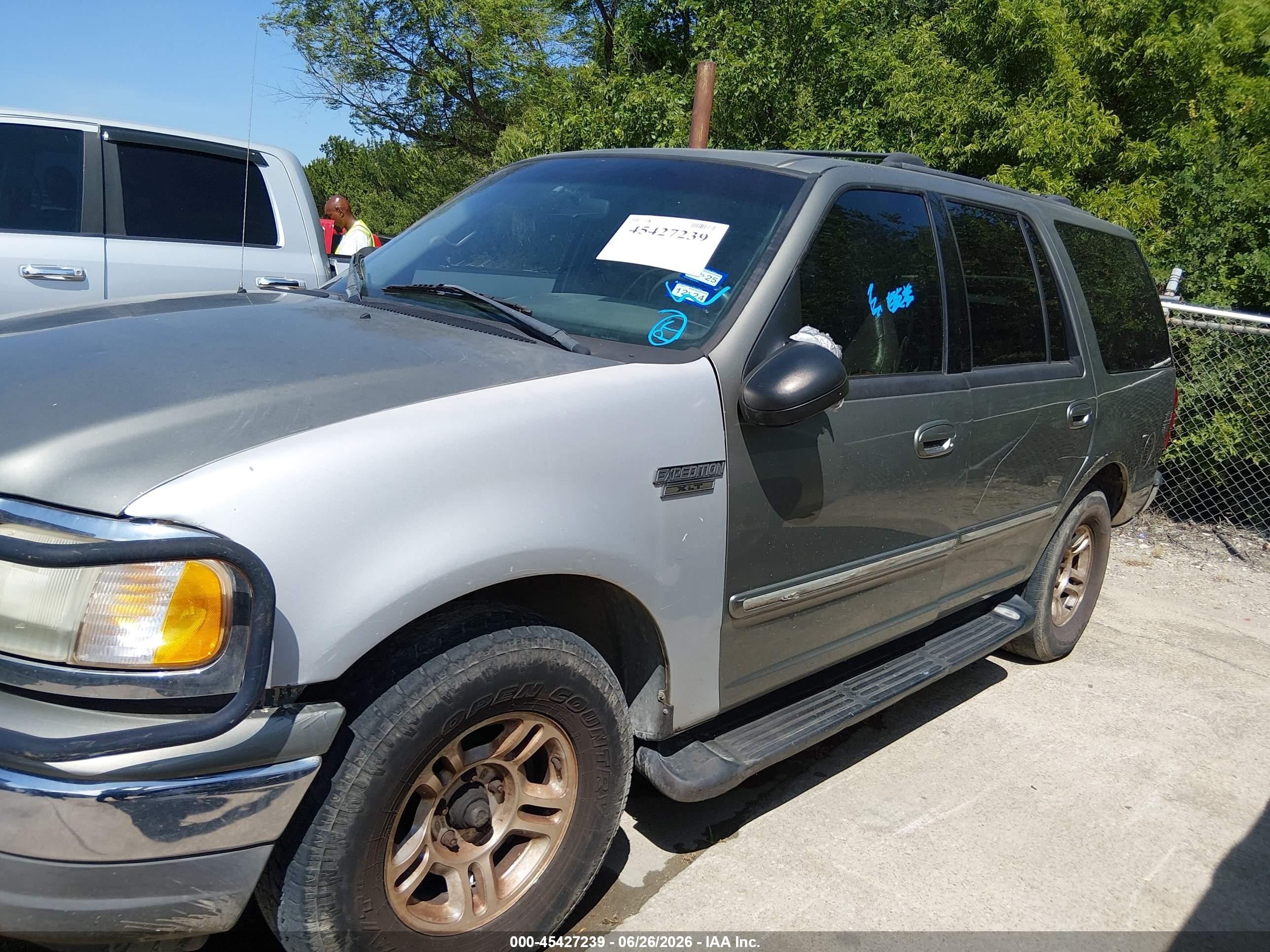 1999 Ford Expedition Eddie Bauer/xlt Green vin: 1FMRU176XXLC41418