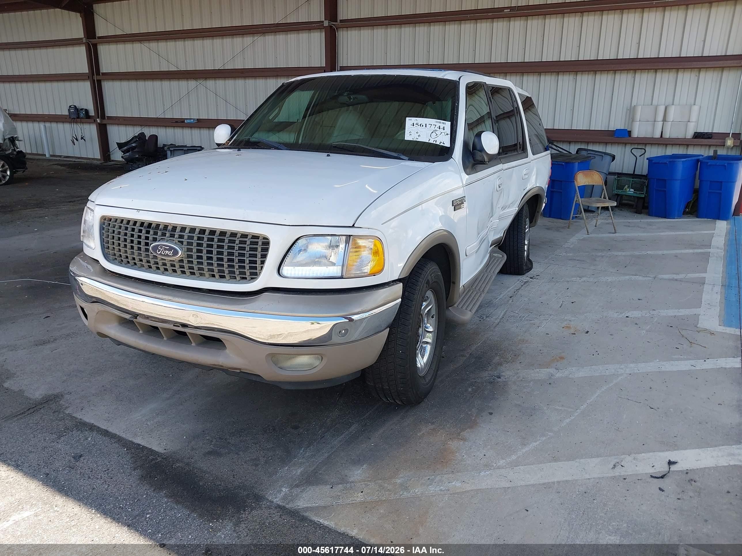 2001 Ford Expedition Eddie Bauer White vin: 1FMRU17L21LB21951
