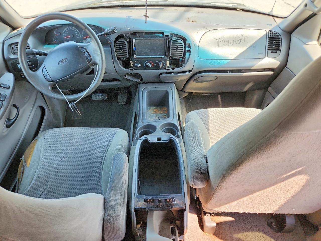 1999 Ford Expedition Серебряный vin: 1FMRU17L3XLA76365