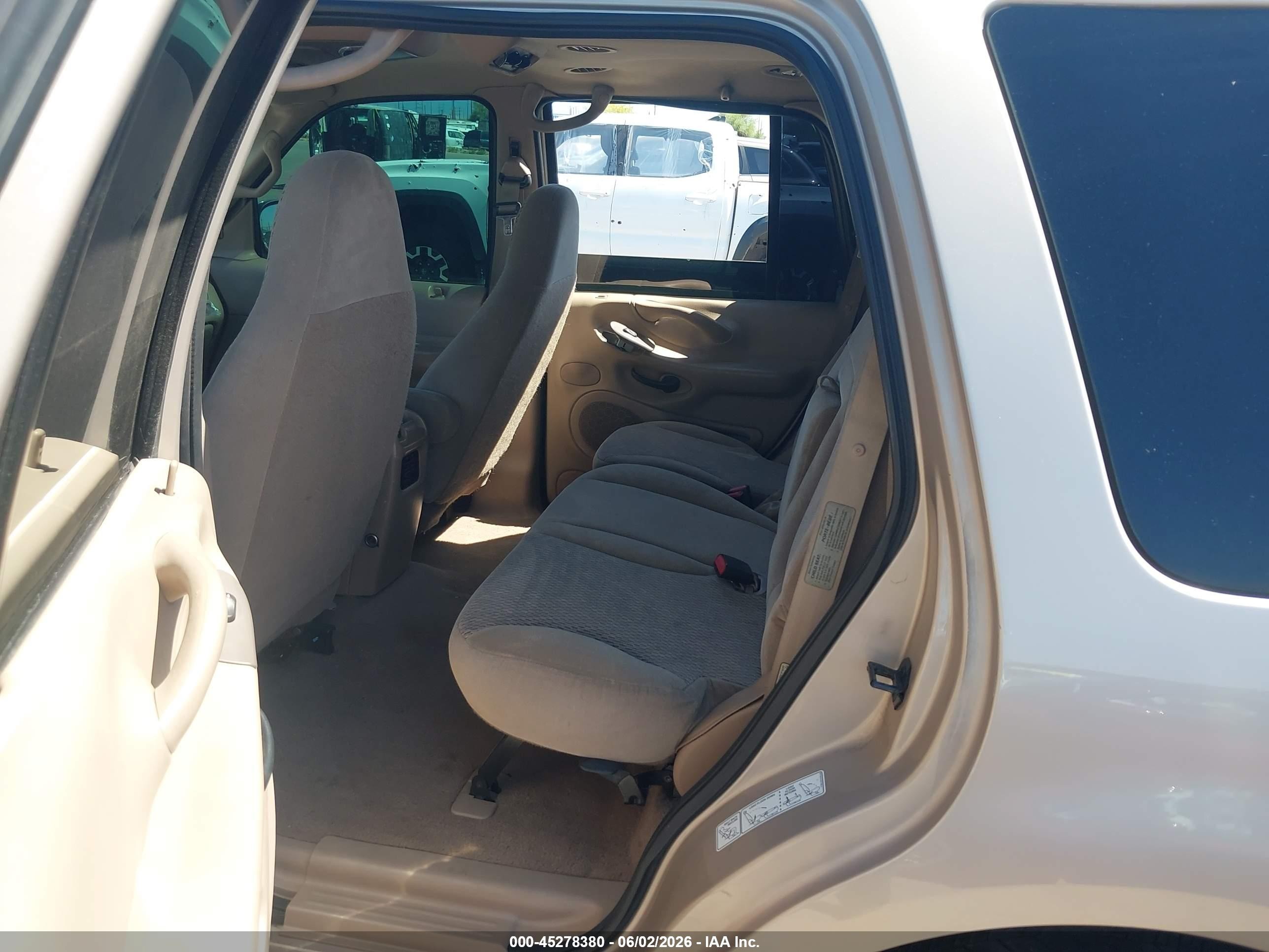 1998 Ford Expedition Eddie Bauer/xlt Tan vin: 1FMRU17L4WLC14252