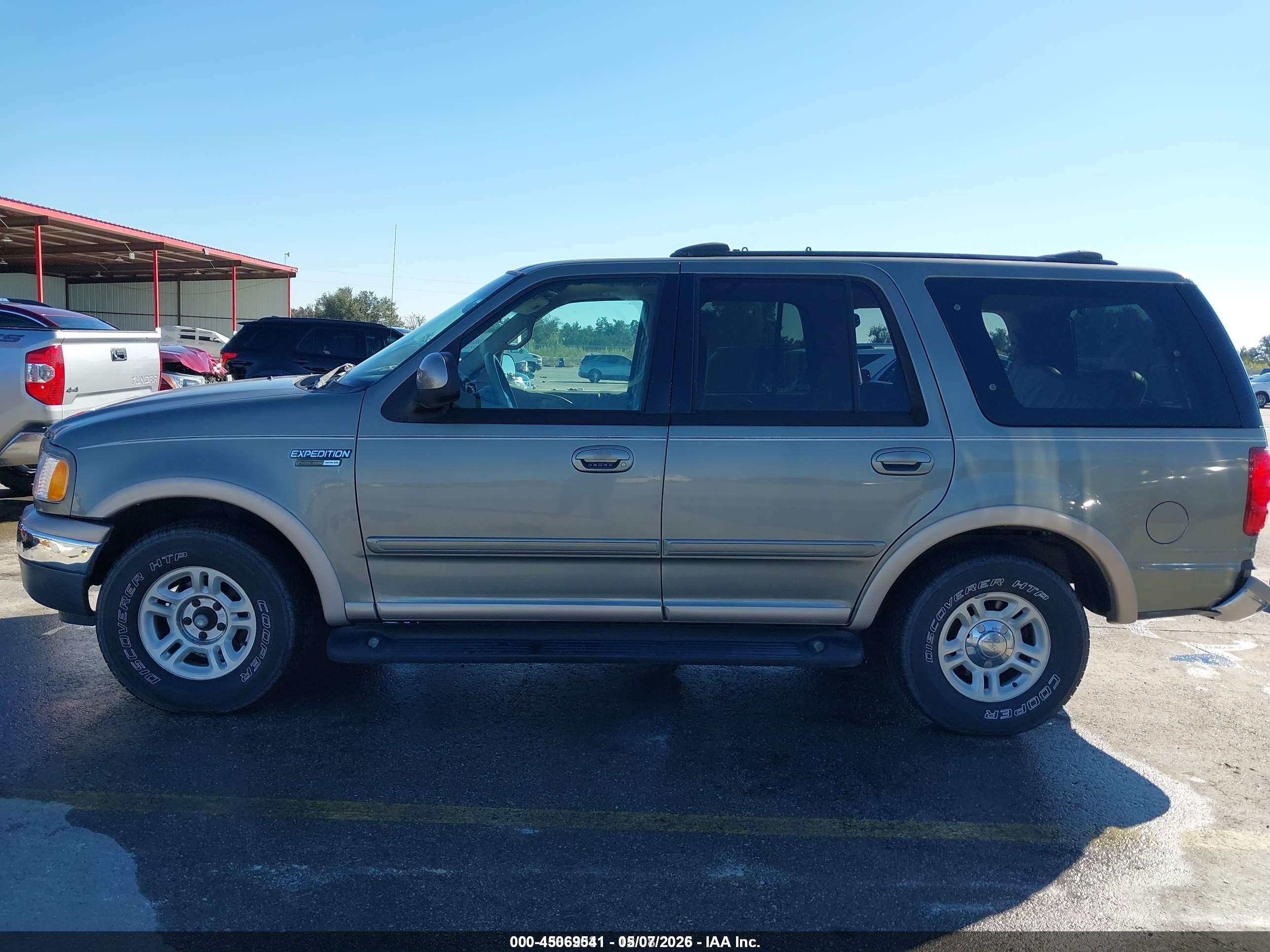 1999 Ford Expedition Eddie Bauer/xlt Gold vin: 1FMRU17L7XLC11797