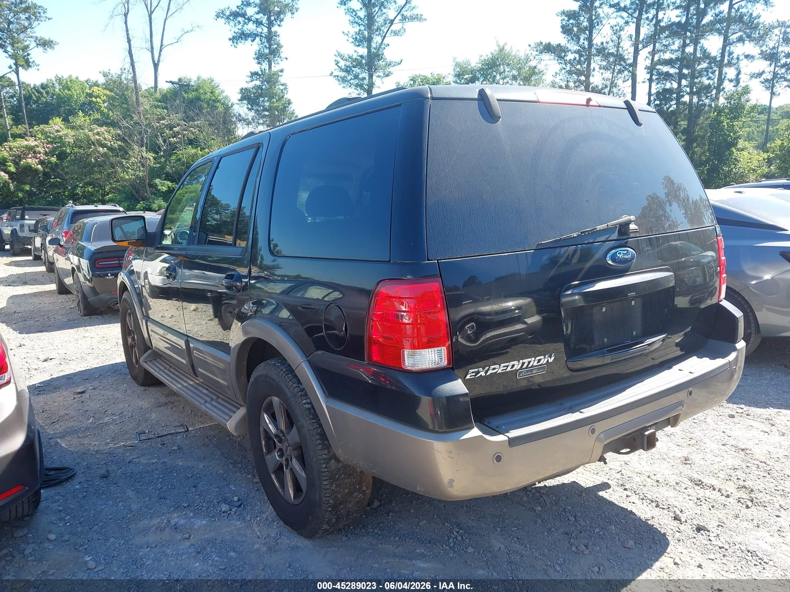 2004 Ford Expedition Eddie Bauer Black vin: 1FMRU17W34LB59168