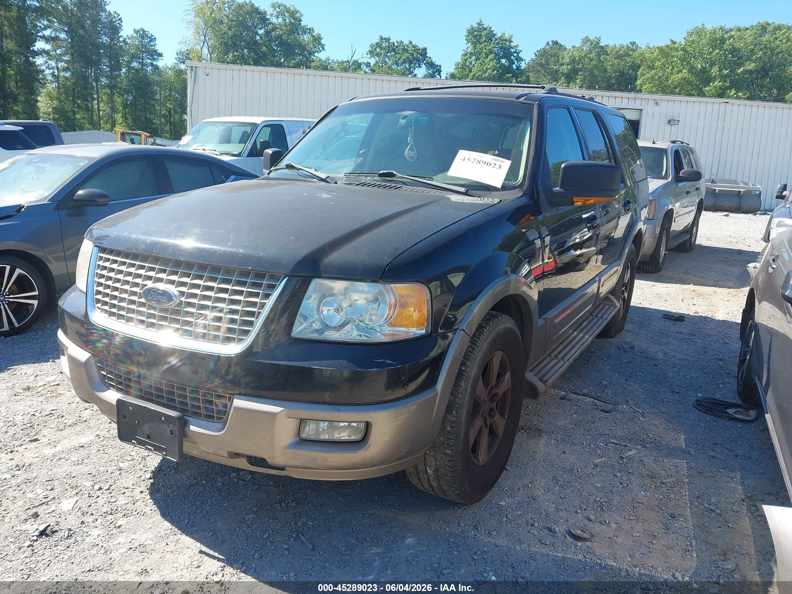 2004 Ford Expedition Eddie Bauer Black vin: 1FMRU17W34LB59168