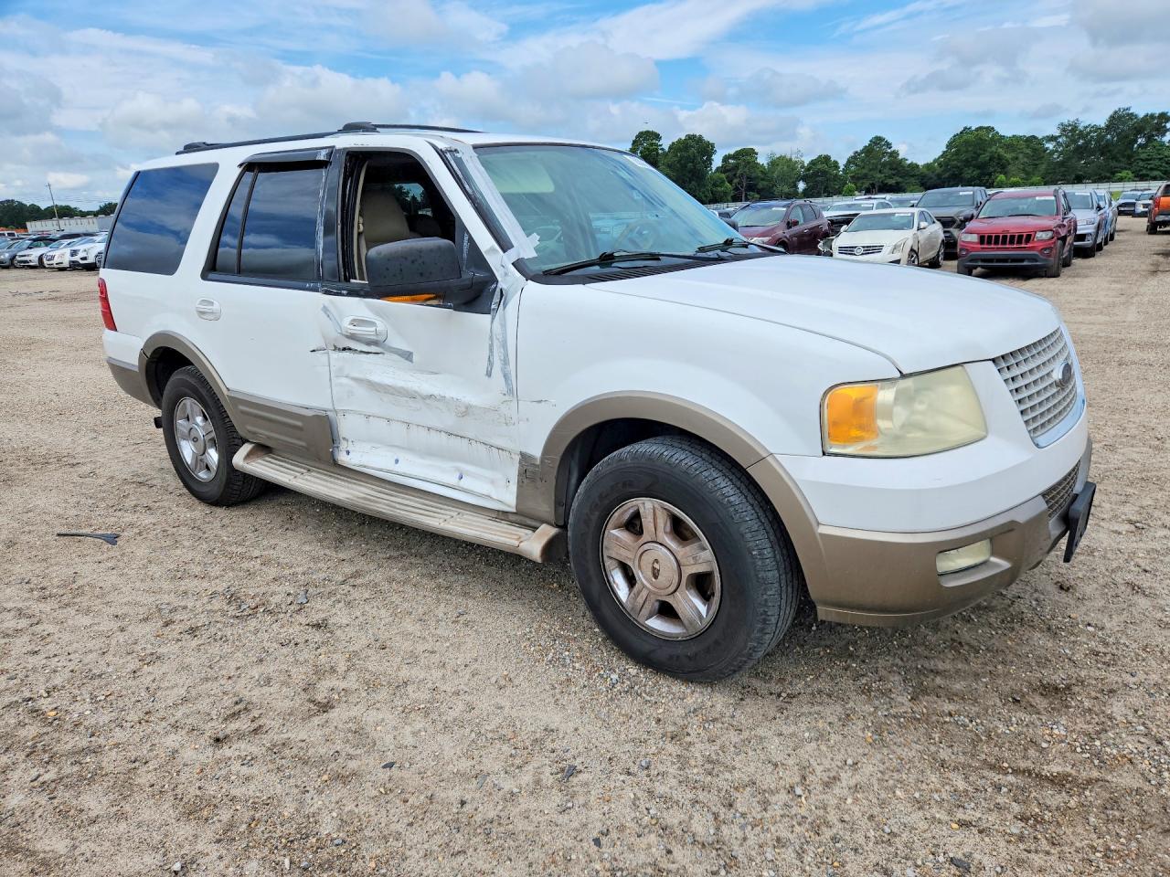 2004 Ford Expedition Eddie Bauer White vin: 1FMRU17W44LA57619
