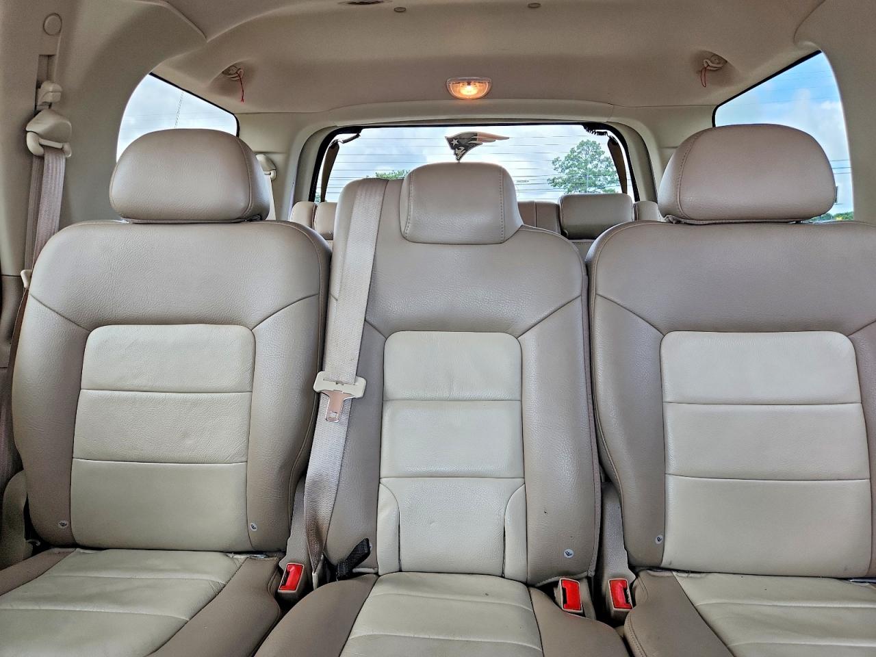 2004 Ford Expedition Eddie Bauer White vin: 1FMRU17W44LA57619
