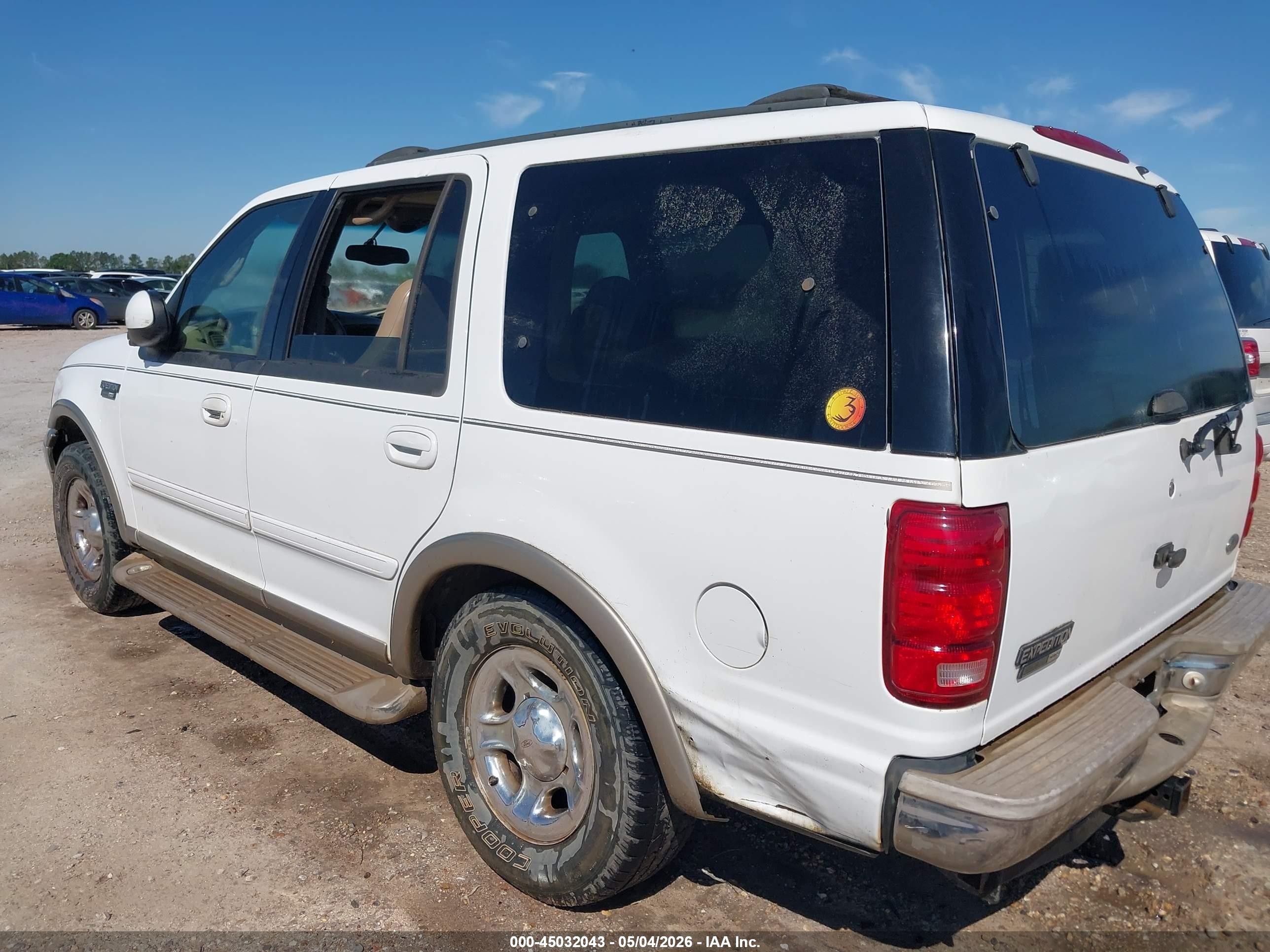 2002 Ford Expedition Eddie Bauer White vin: 1FMRU17W52LA81215