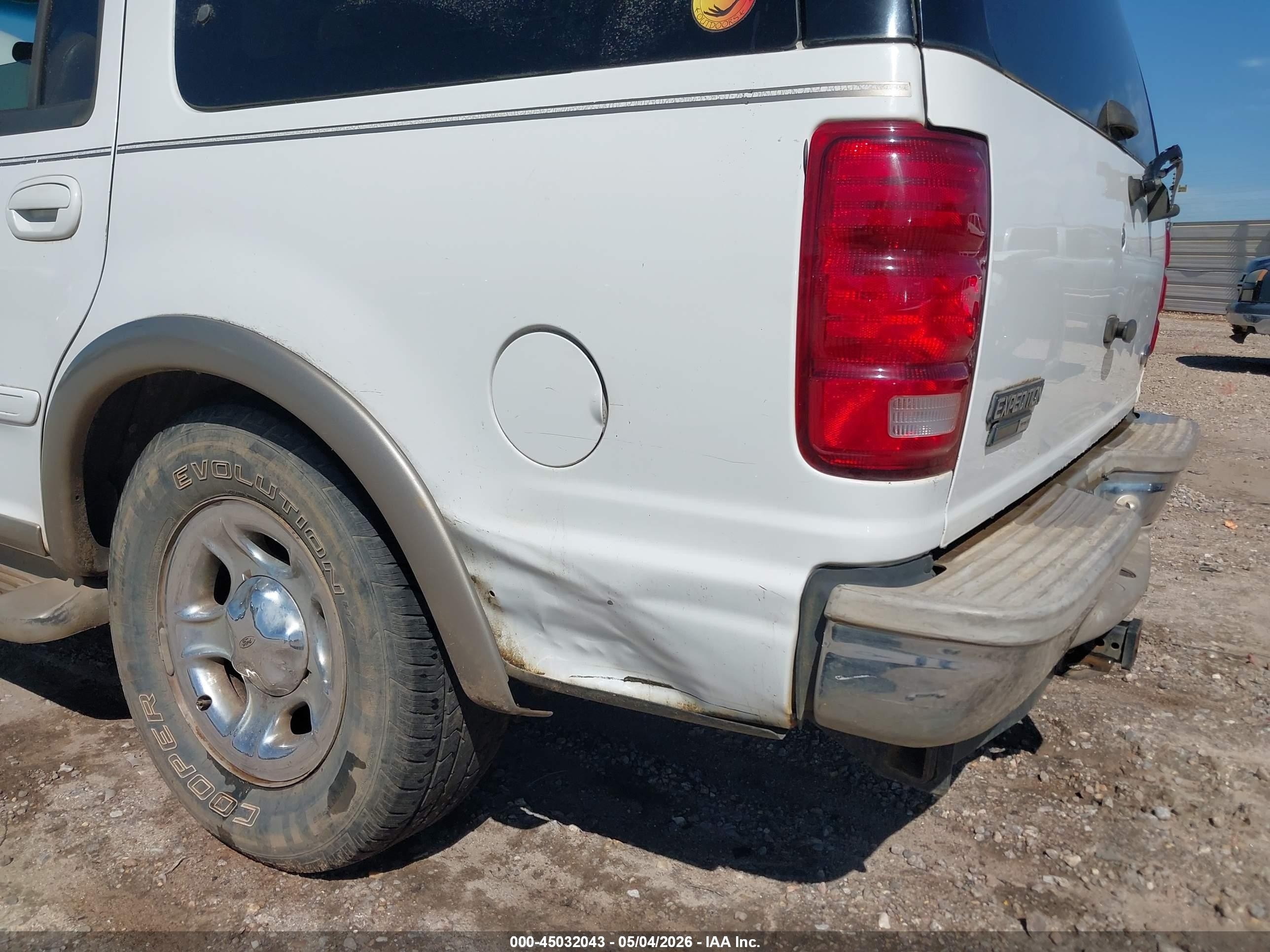 2002 Ford Expedition Eddie Bauer White vin: 1FMRU17W52LA81215