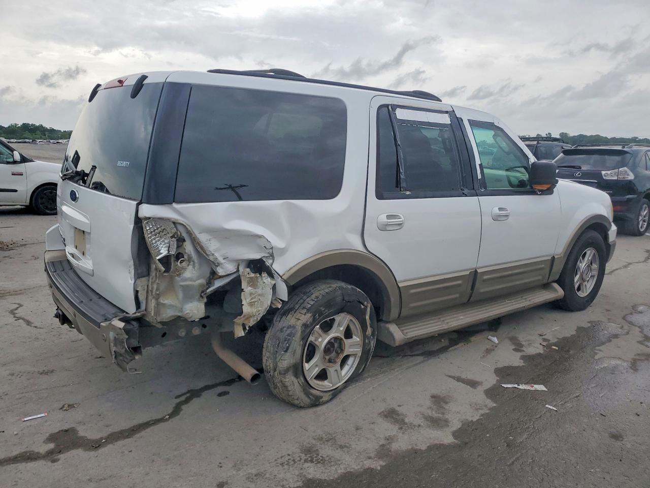 2004 Ford Expedition Eddie Bauer White vin: 1FMRU17WX4LB44585