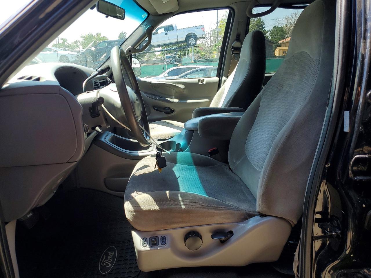 1999 Ford Expedition Black vin: 1FMRU1860XLB84841