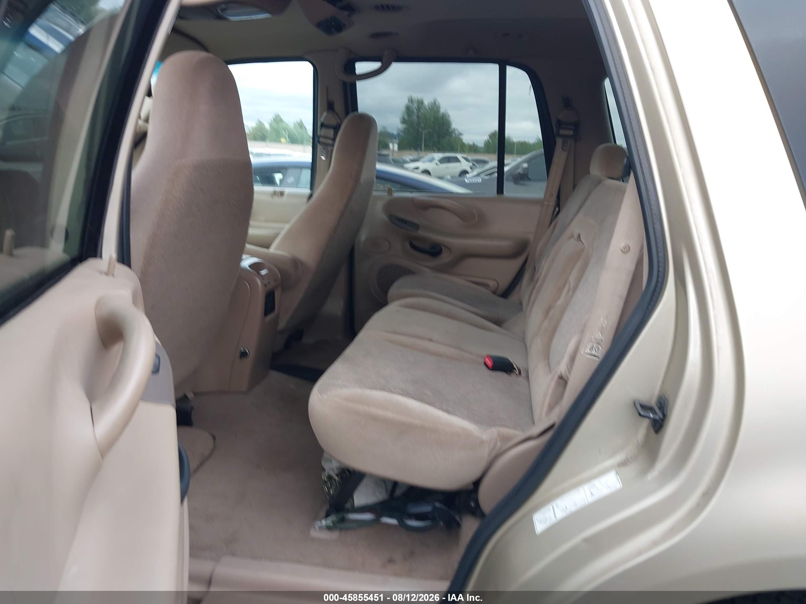 1999 Ford Expedition Xlt Gold vin: 1FMRU1861XLC32704