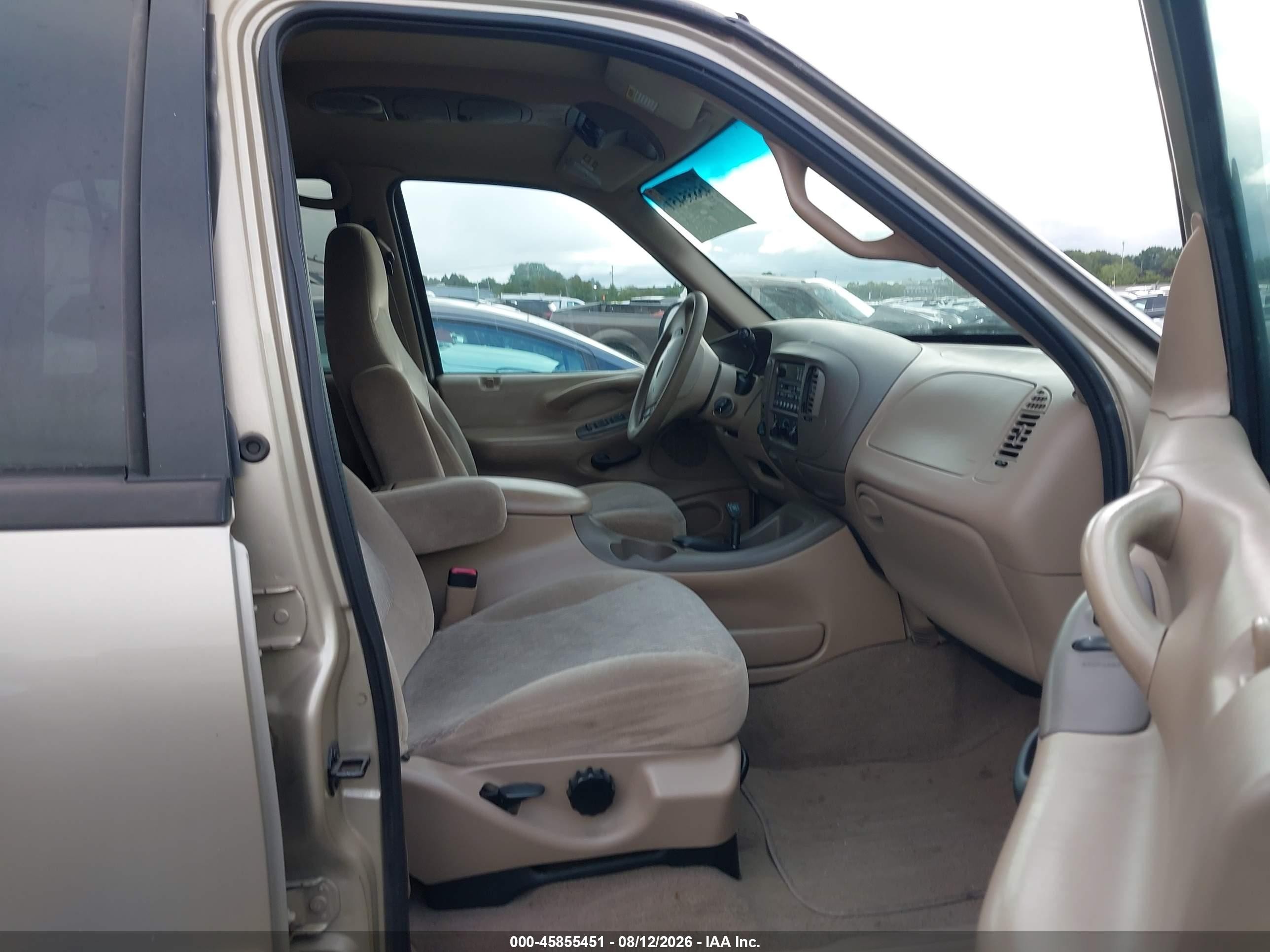 1999 Ford Expedition Xlt Gold vin: 1FMRU1861XLC32704
