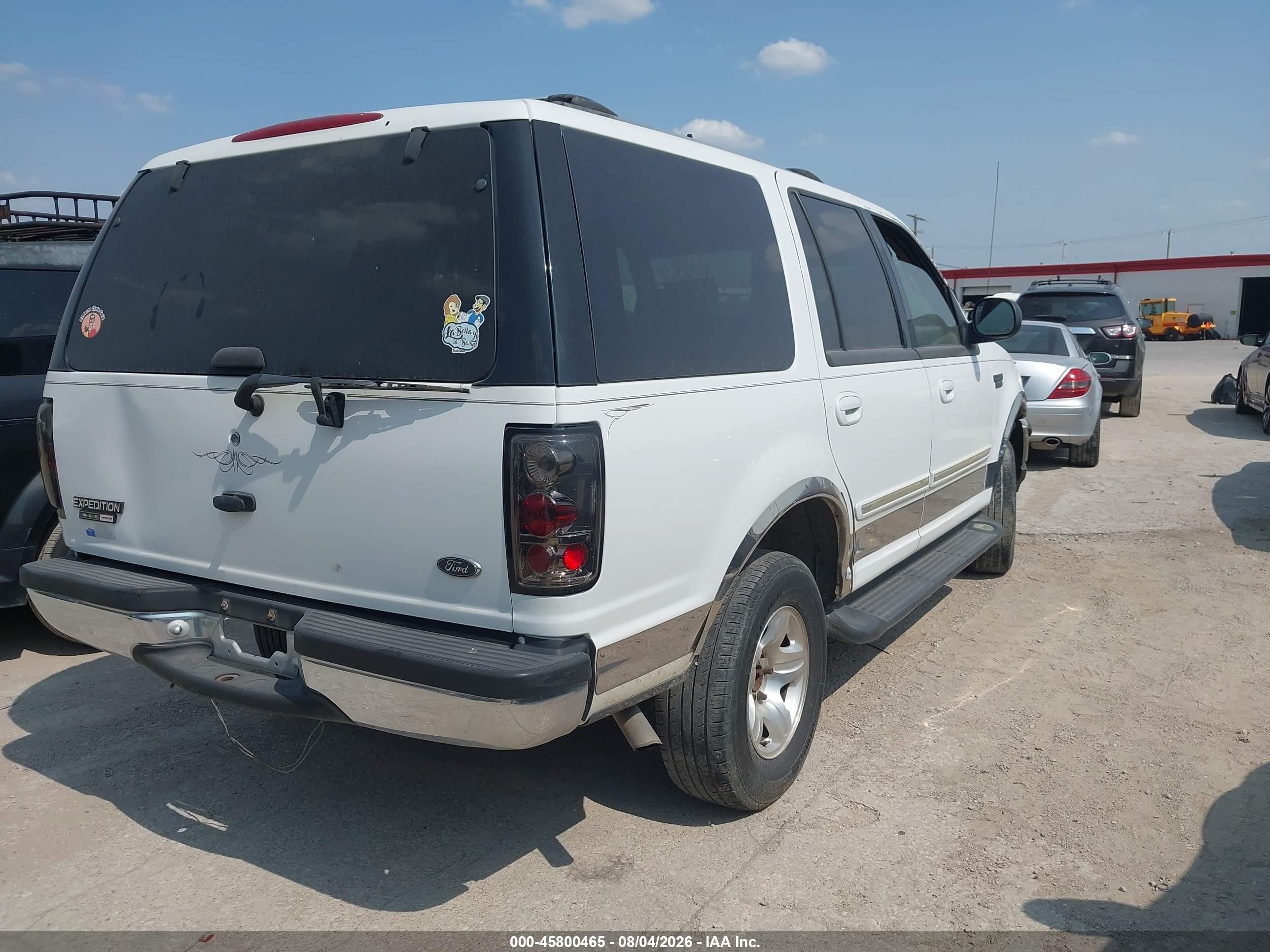 1999 Ford Expedition Xlt White vin: 1FMRU1867XLB99367