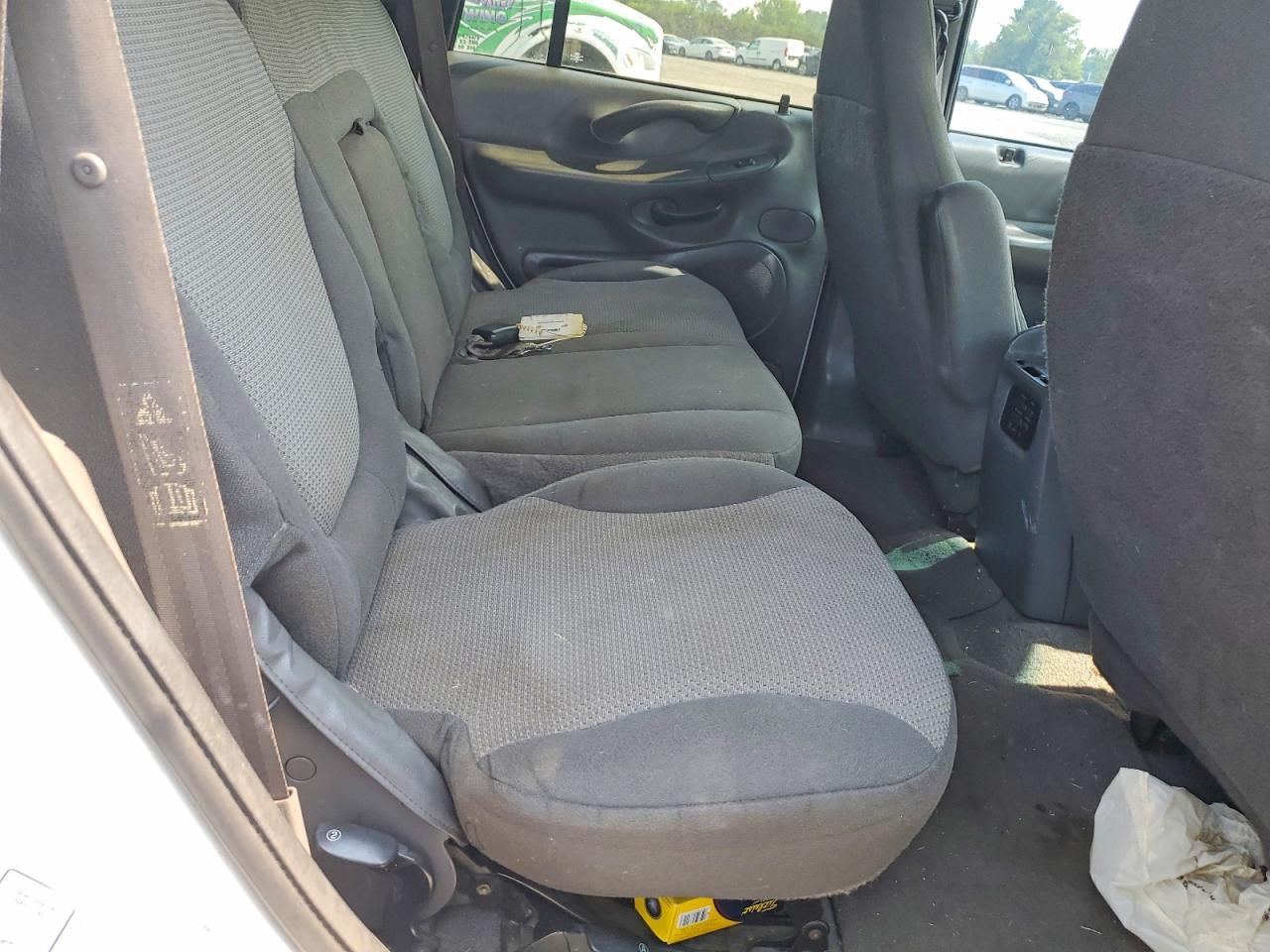 1999 Ford Expedition Eddie Bauer Белый vin: 1FMRU1867XLC52097