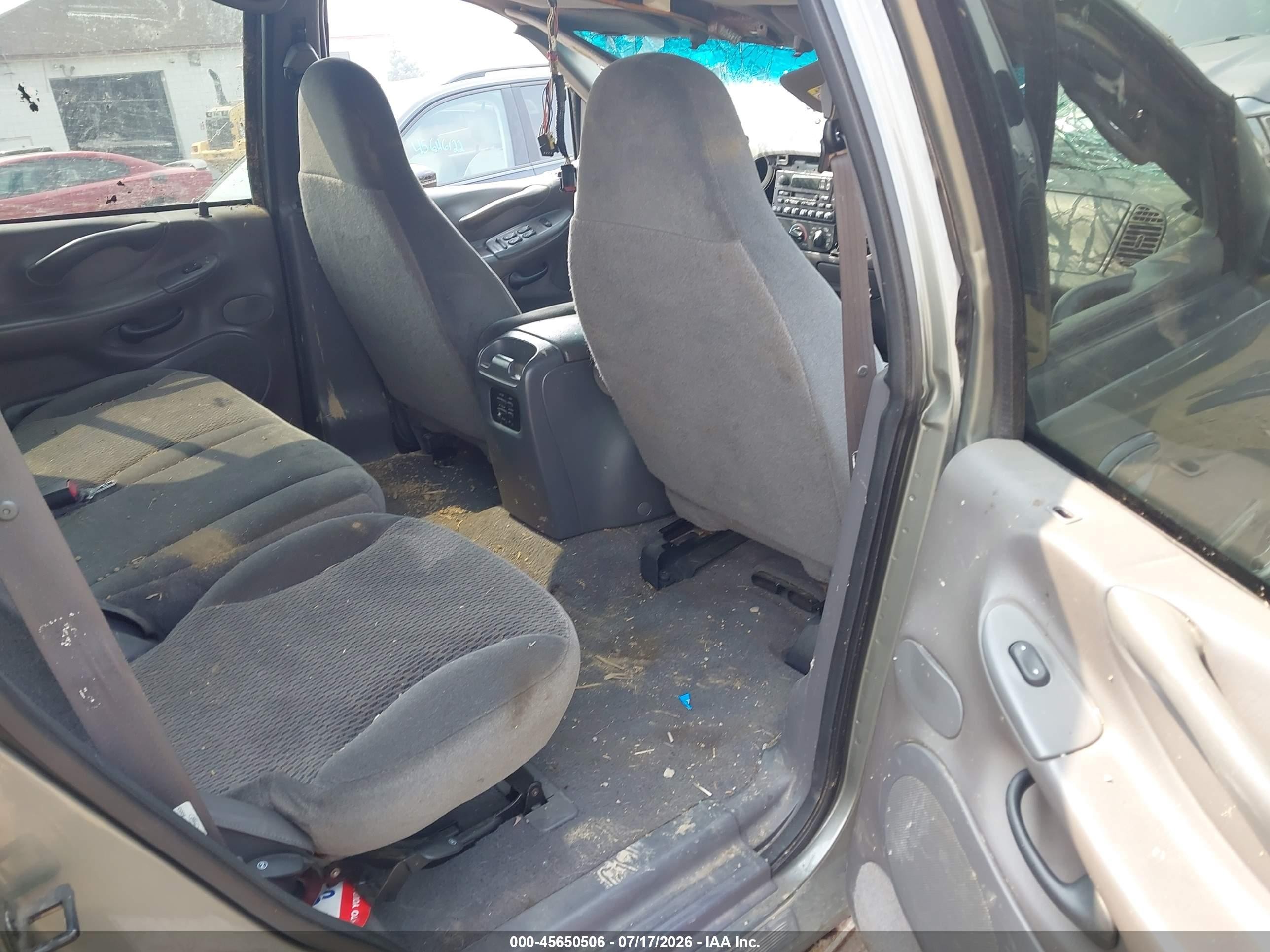 1999 Ford Expedition Xlt Gray vin: 1FMRU186XXLA29472