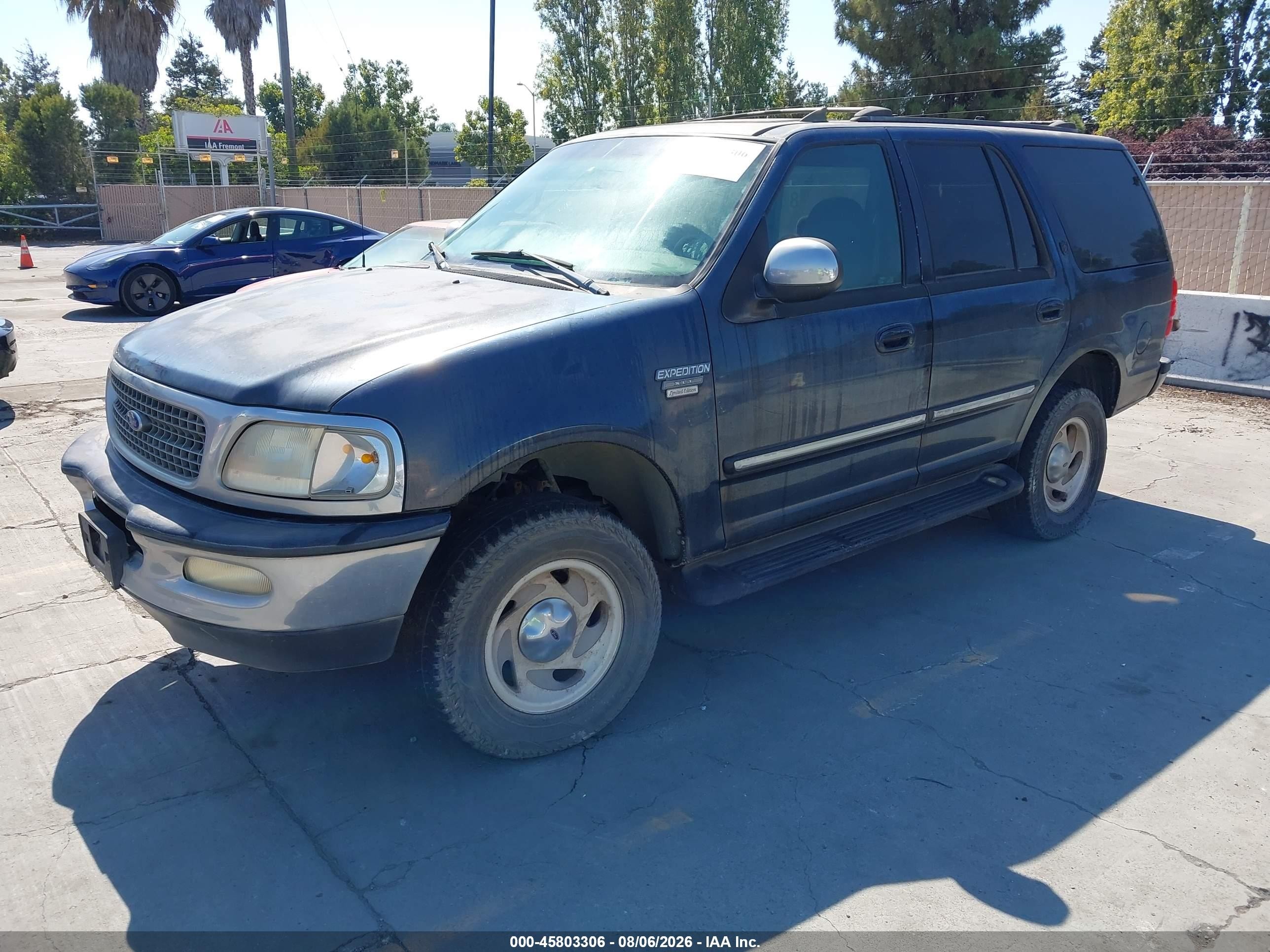 1998 Ford Expedition Eddie Bauer/xlt Черный vin: 1FMRU18W2WLC15070