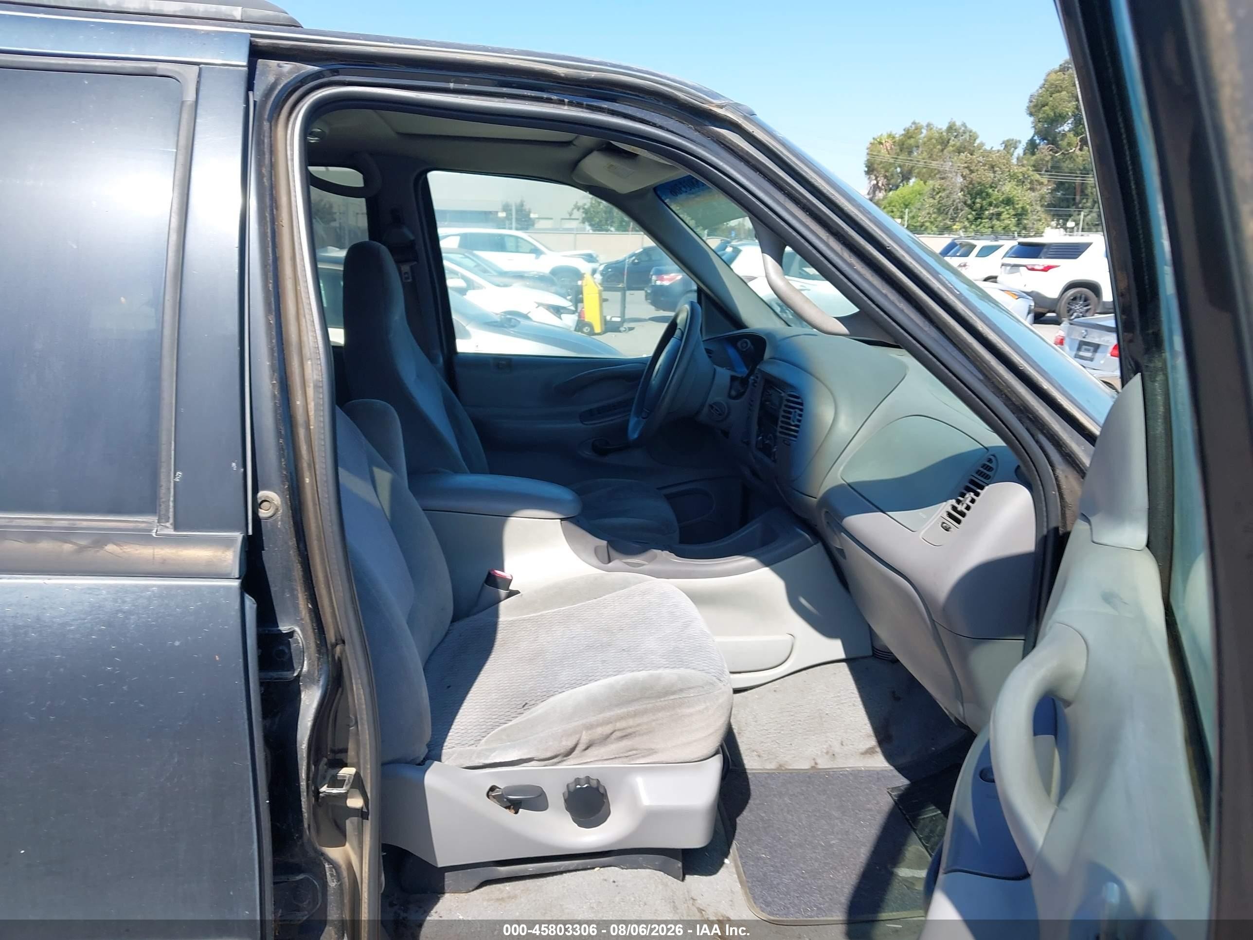 1998 Ford Expedition Eddie Bauer/xlt Черный vin: 1FMRU18W2WLC15070