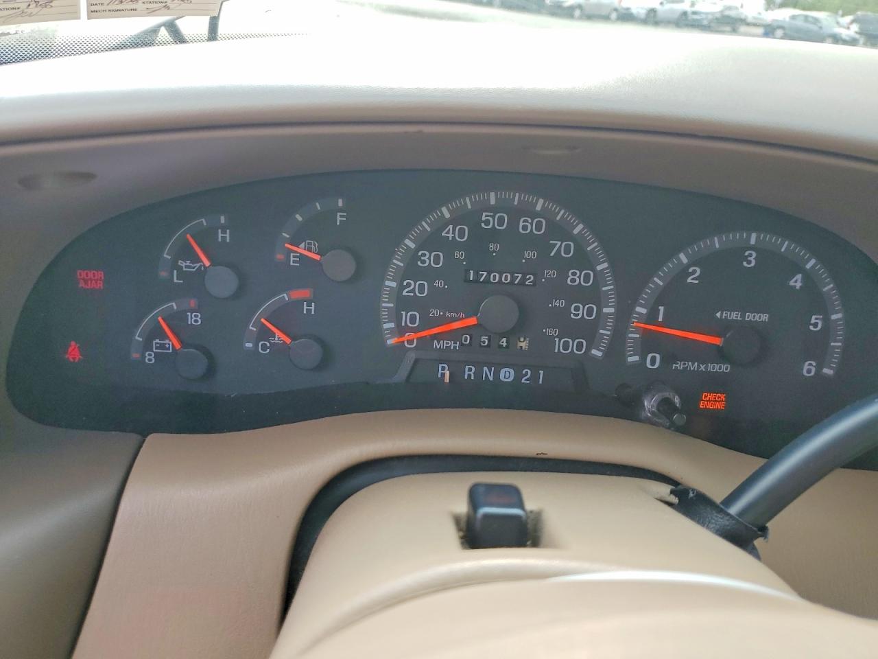 1998 Ford Expedition Beige vin: 1FMRU18W5WLA99816