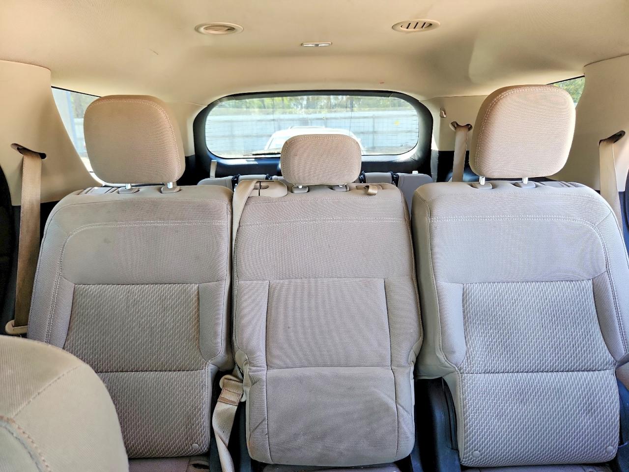 2021 Ford Explorer Silver vin: 1FMSK7BH0MGB29086