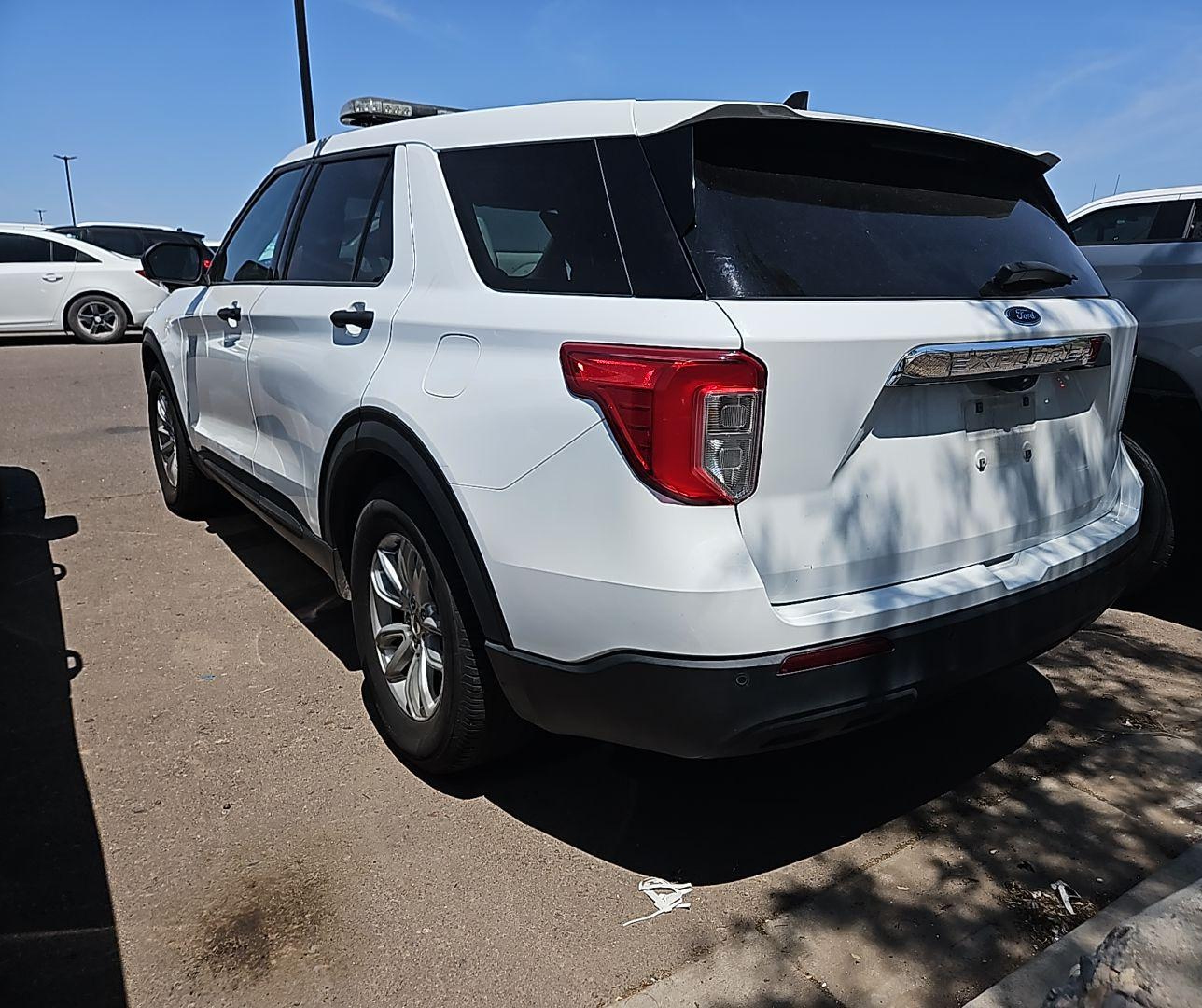 2021 Ford Explorer   vin: 1FMSK7BH3MGB44889
