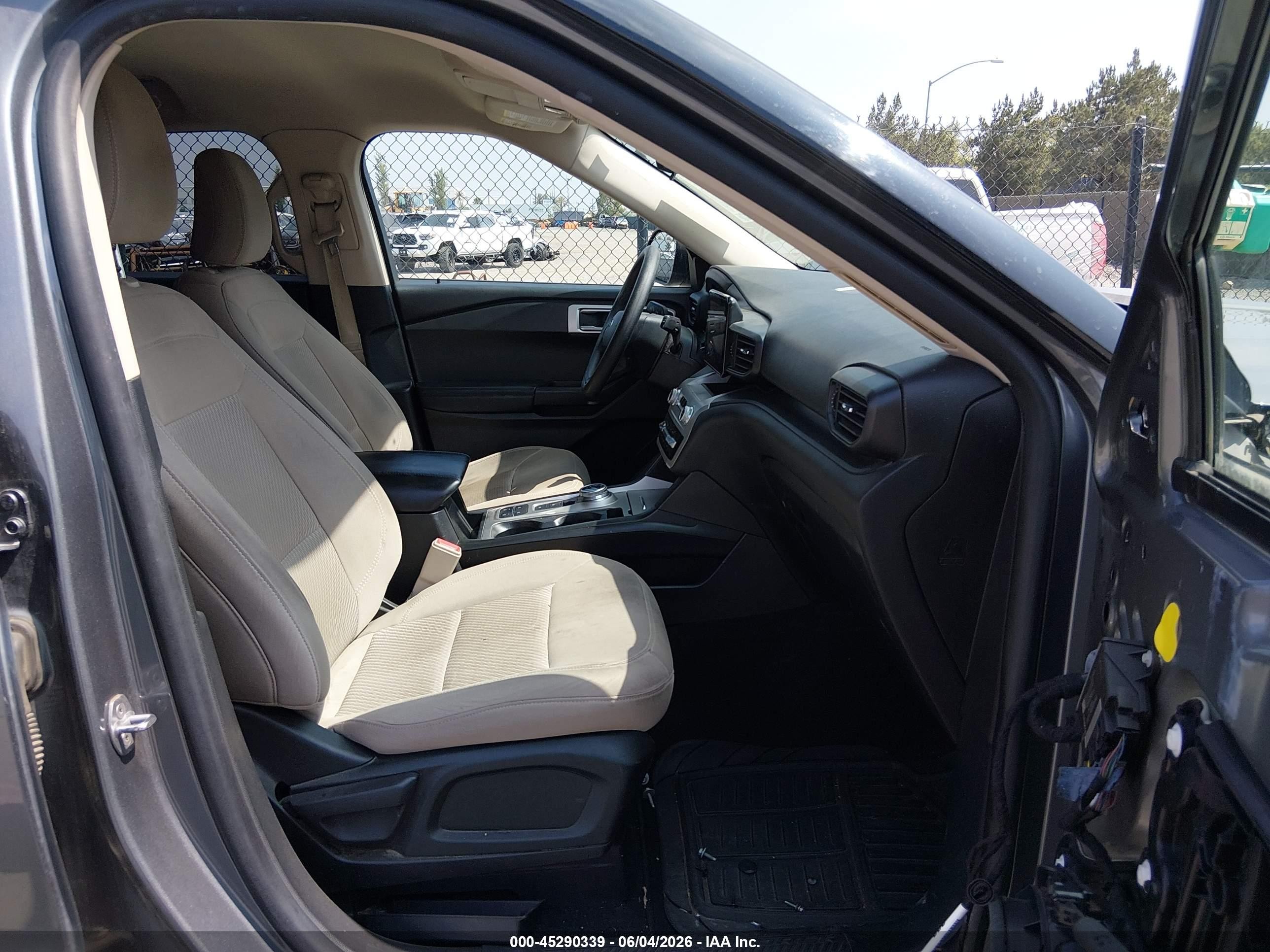 2021 Ford Explorer Серый vin: 1FMSK7BH4MGA63058
