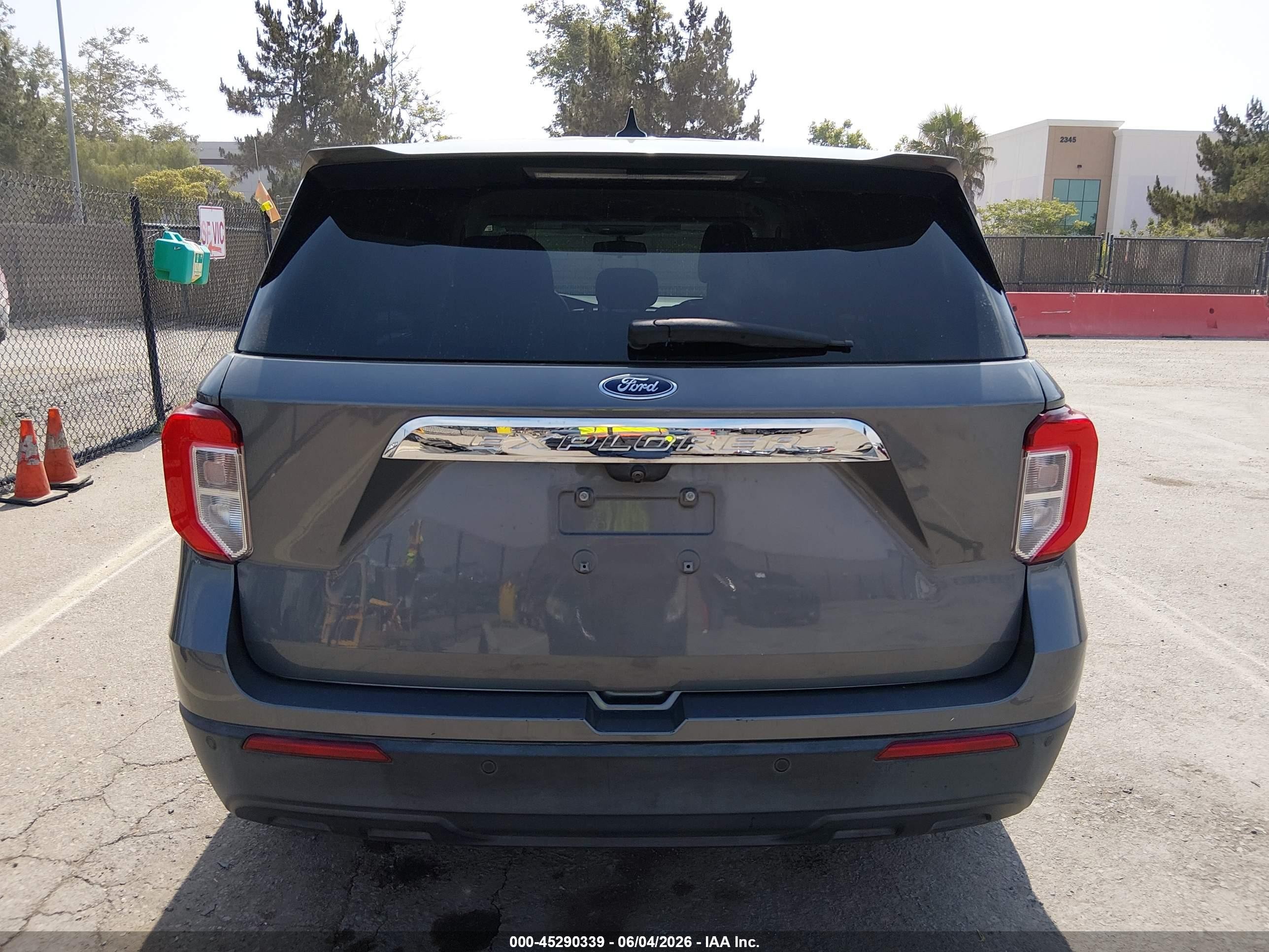 2021 Ford Explorer Серый vin: 1FMSK7BH4MGA63058