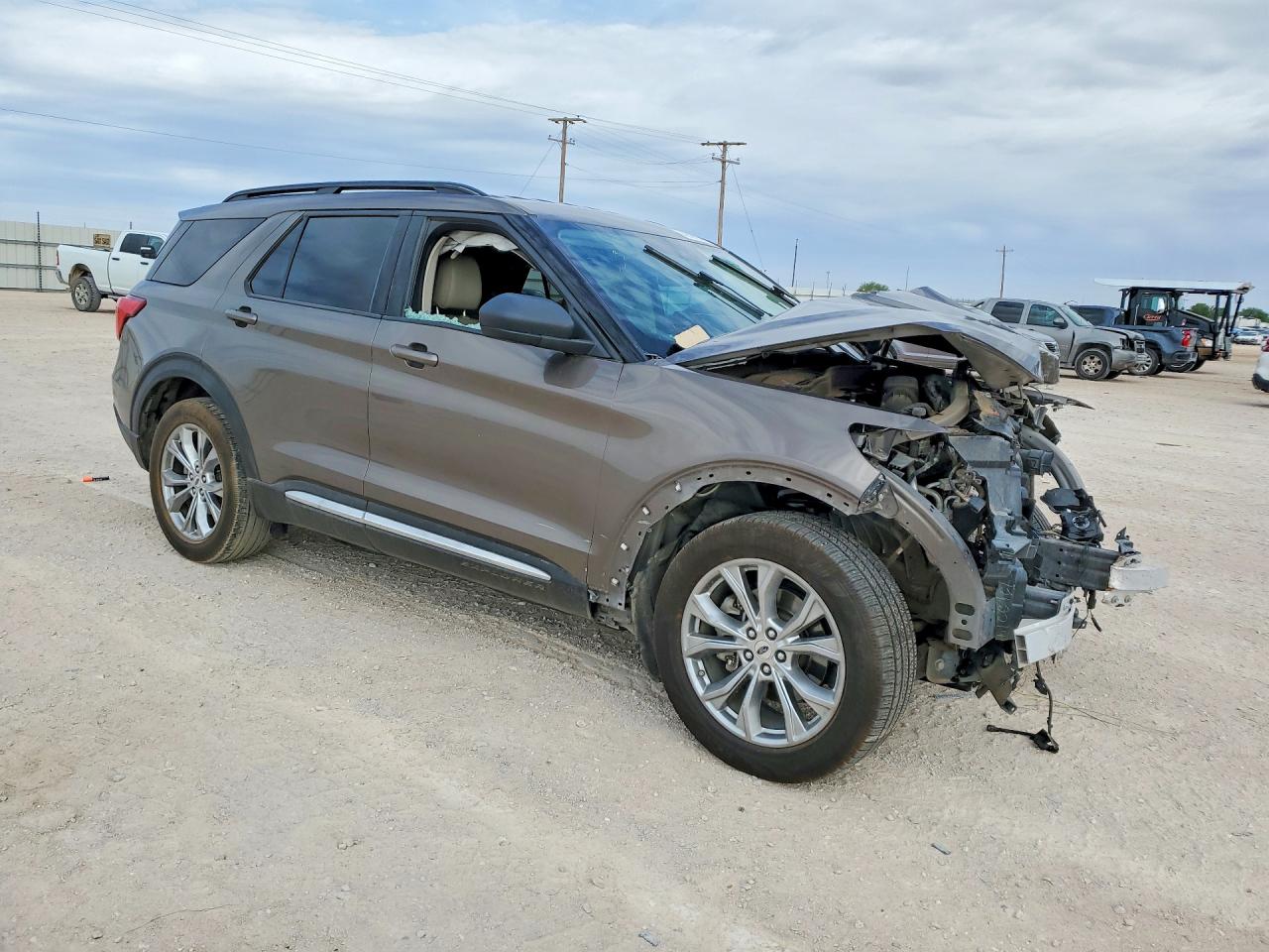 2021 Ford Explorer Xlt Brown vin: 1FMSK7DH0MGA71140